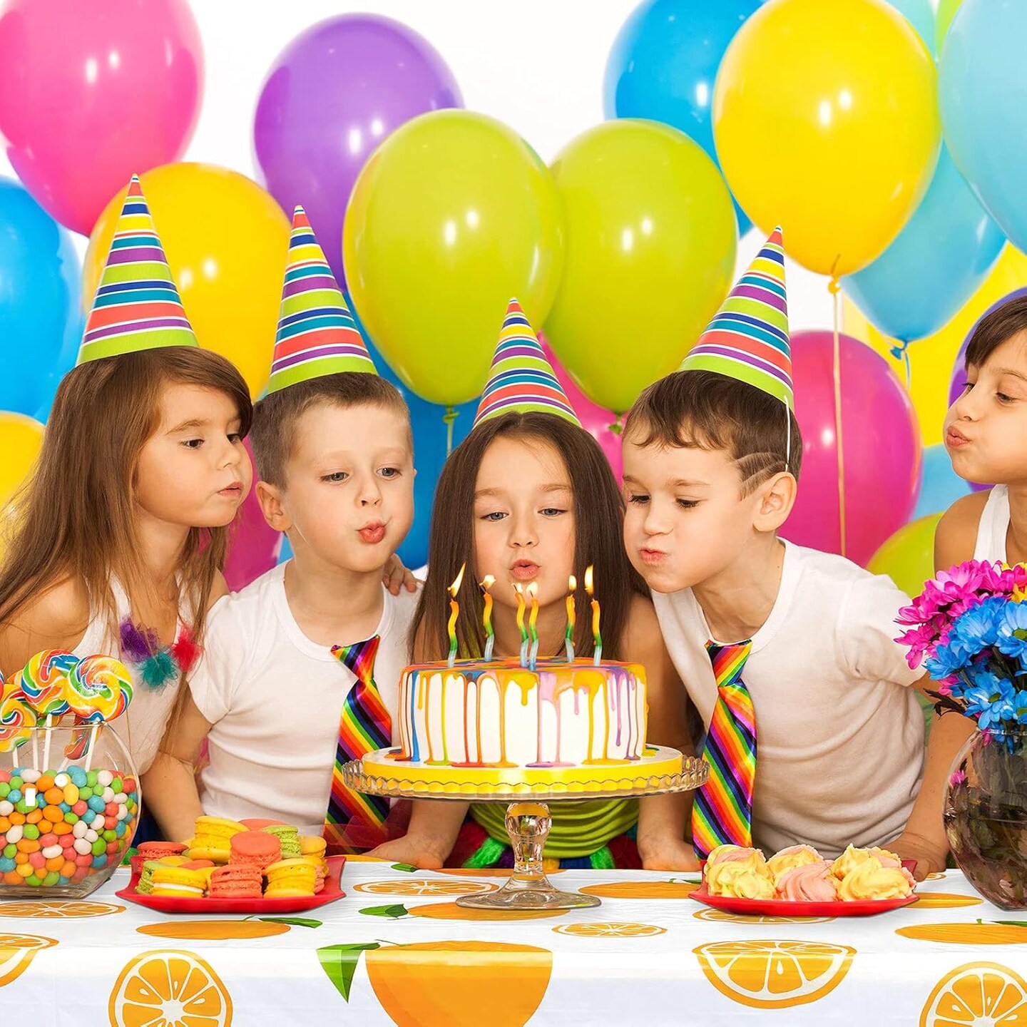 Little Cutie Party Tablecover