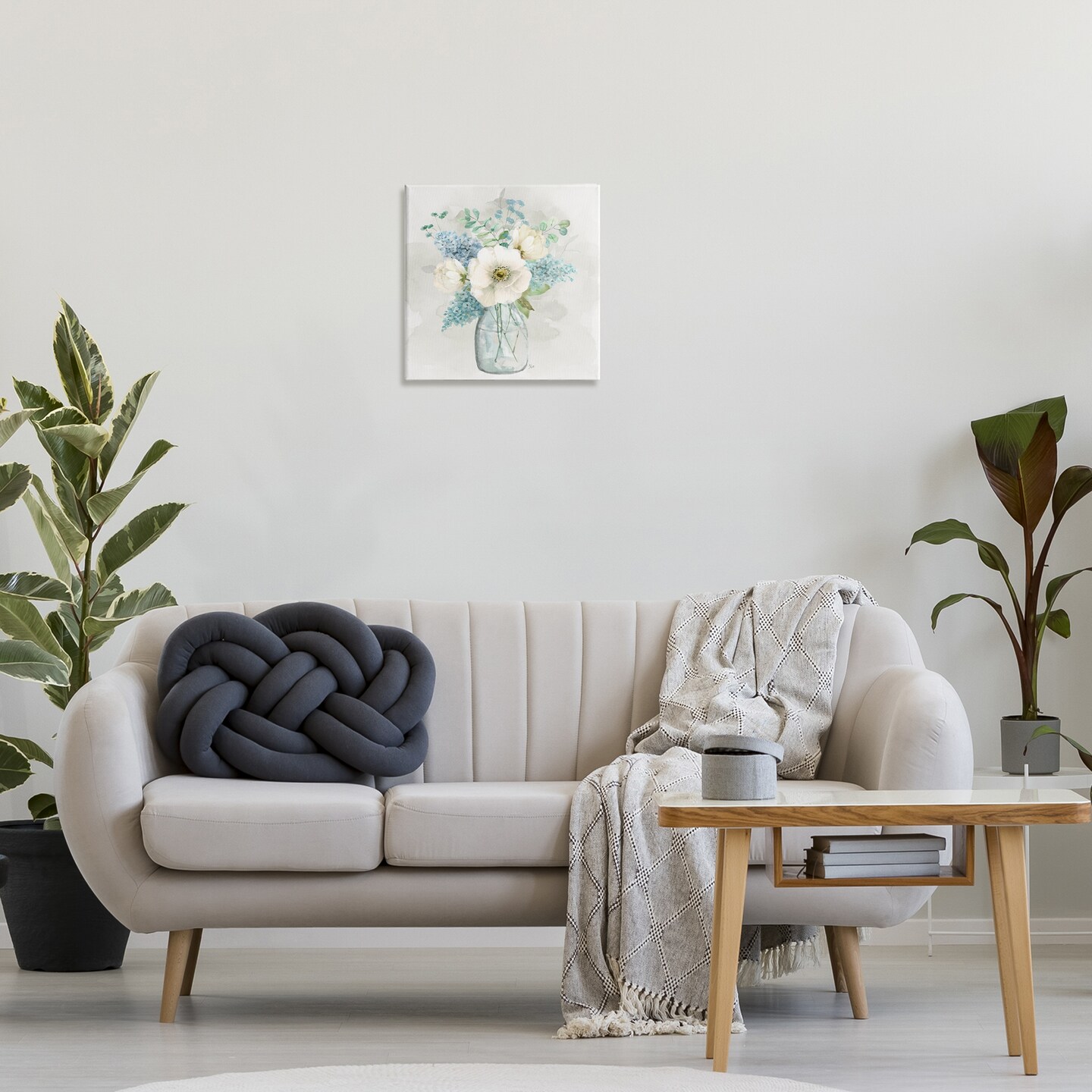 Stupell Industries Centric Bouquet in Soft Tones Canvas By Nan