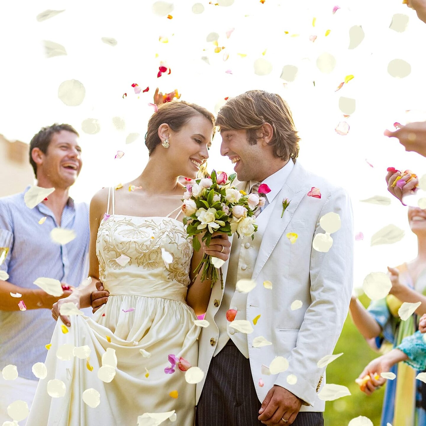 3200 Pcs Artificial Rose Petals Valentines Day Decorations for The Home, Fake Rose Flower Petals for Wedding