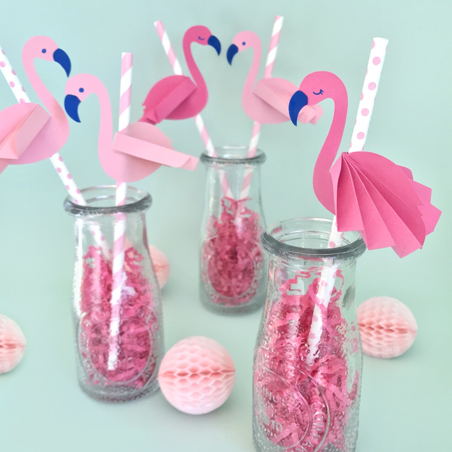 EK Tools Paper Crimper - Craft Tool for Paper Crafting, Scrapbooking, and Making Party Decor Rosettes - Includes Crimping Machine and Two Roller Sets (1/2-inch and 1/4-inch)