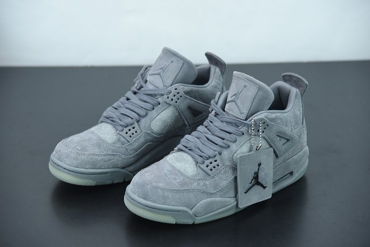 Nike Air Jordan 4 Retro Kaws