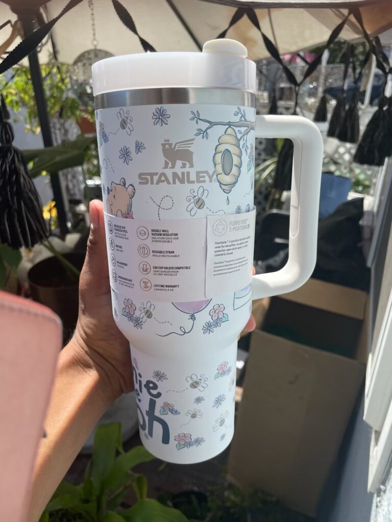 Winnie the Pooh, Pooh  tumbler 40 oz Stanley cup