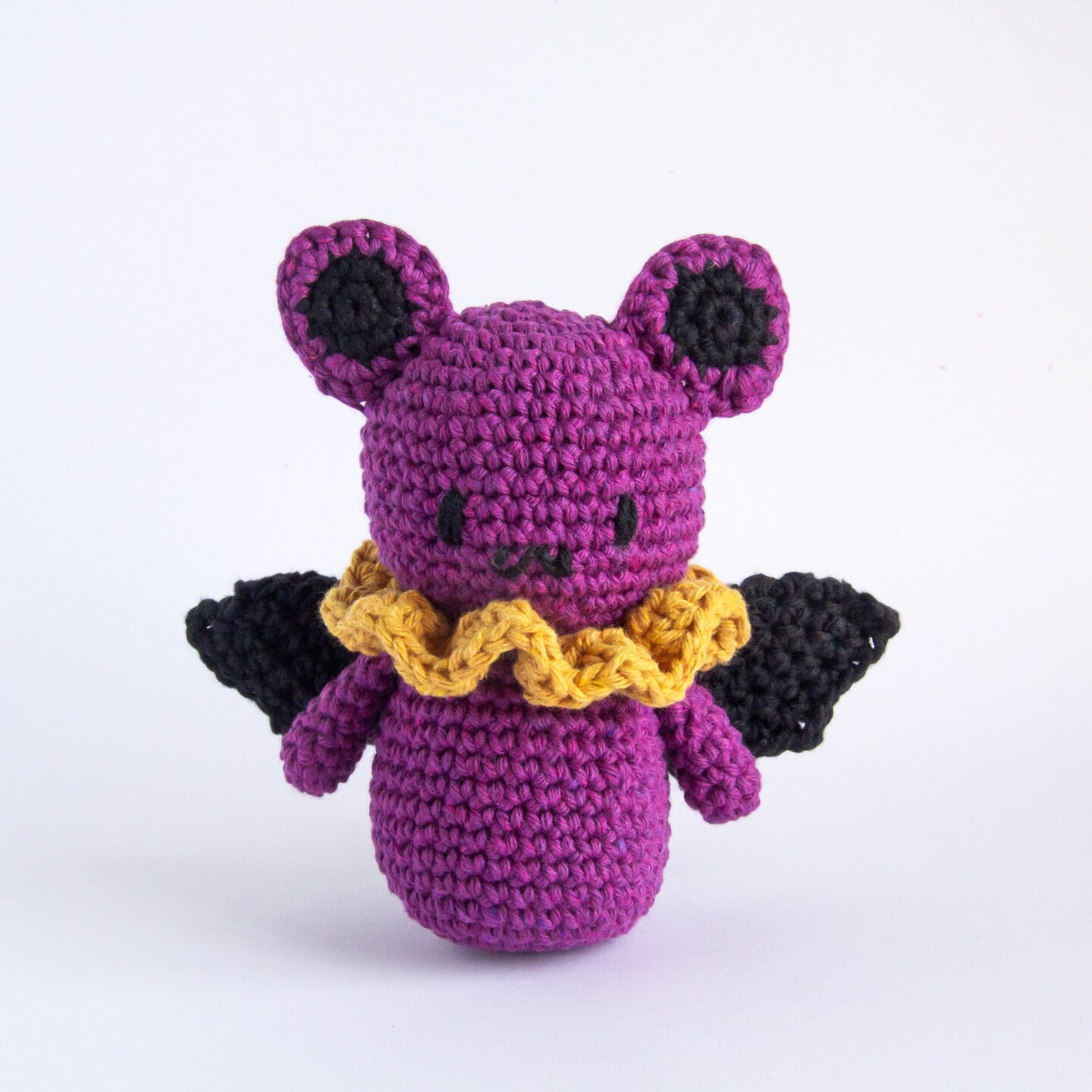 DIY Crochet Kit by Hoooked Bat Mavis PAK361