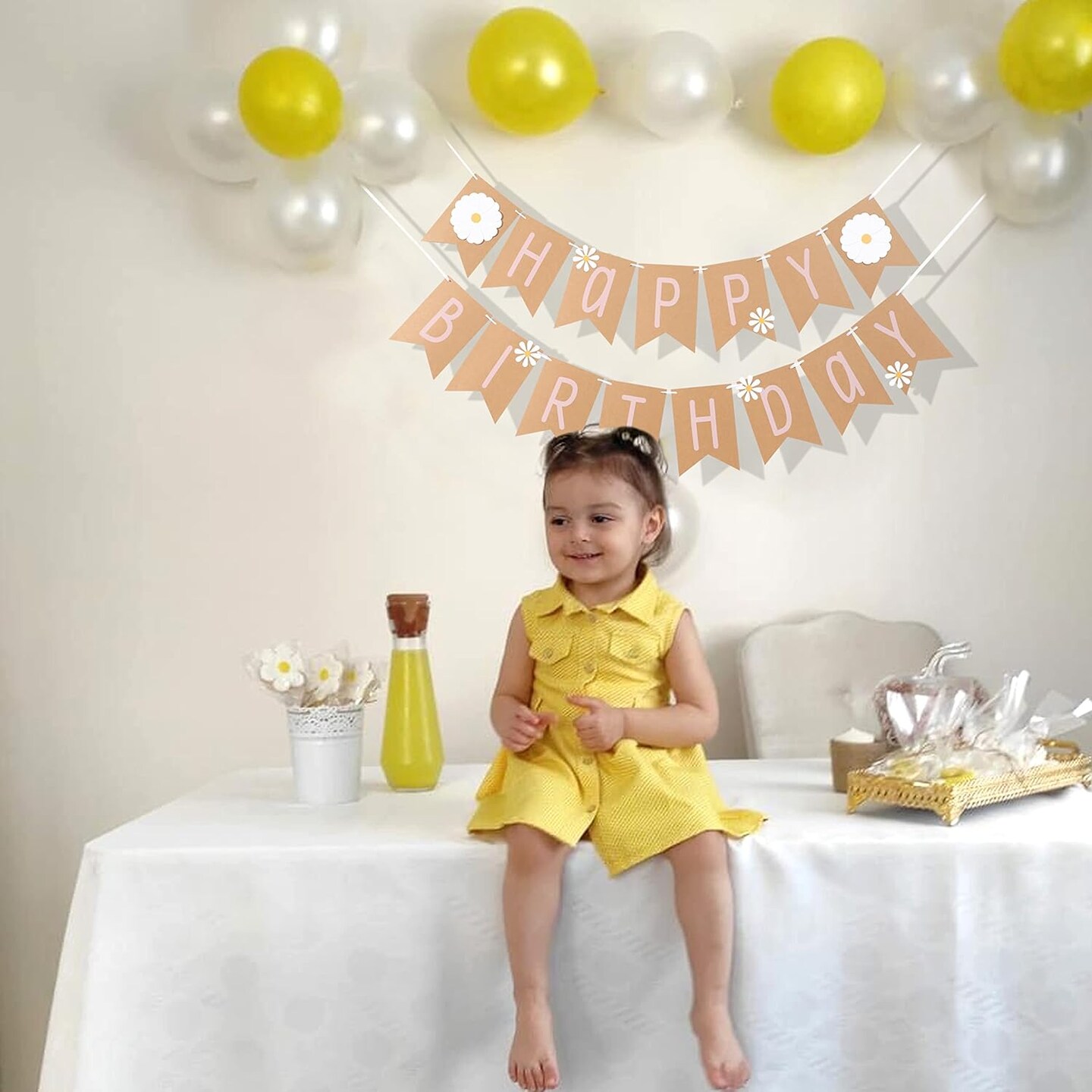 Daisy Happy Birthday Banner - Daisy Theme Birthday,Wildflower Birthday Banner, Groovy Birthday Theme for 1st Birthday, Daisy Themed Birthday Party Decoration Banne&#xFF0C;Girl 1st Birthday Decoration