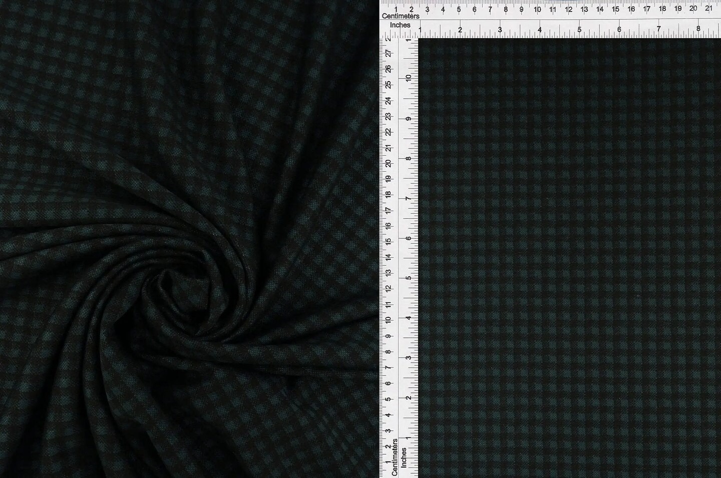 1 Yard Double Knit Plaid Fabric 230 GSM, 81% Polyester 16% Rayon 3% Spandex Blend 58/60&#x22; Width