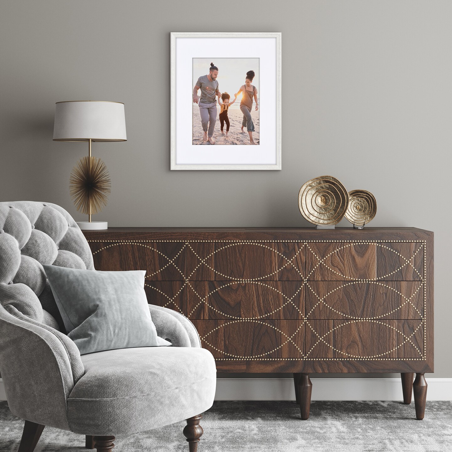 Americanflat Vintage Frames - Picture Frame with Beaded Accents - Use with Included Mat - Distressed Finish