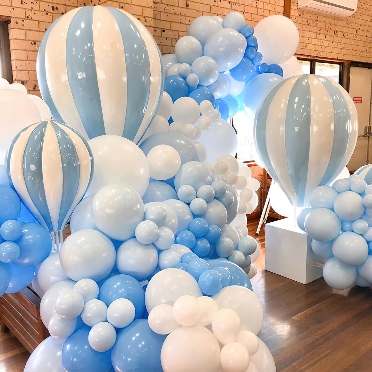 Light Blue Balloons 99 pcs Different Sizes of 36 18 12 10 5 Inch Baby Pastel Sky Aqua Blue Balloon Arch Kit Garland for Graduation Baby Shower Gender Reveal Party Decorations Blue-Q13