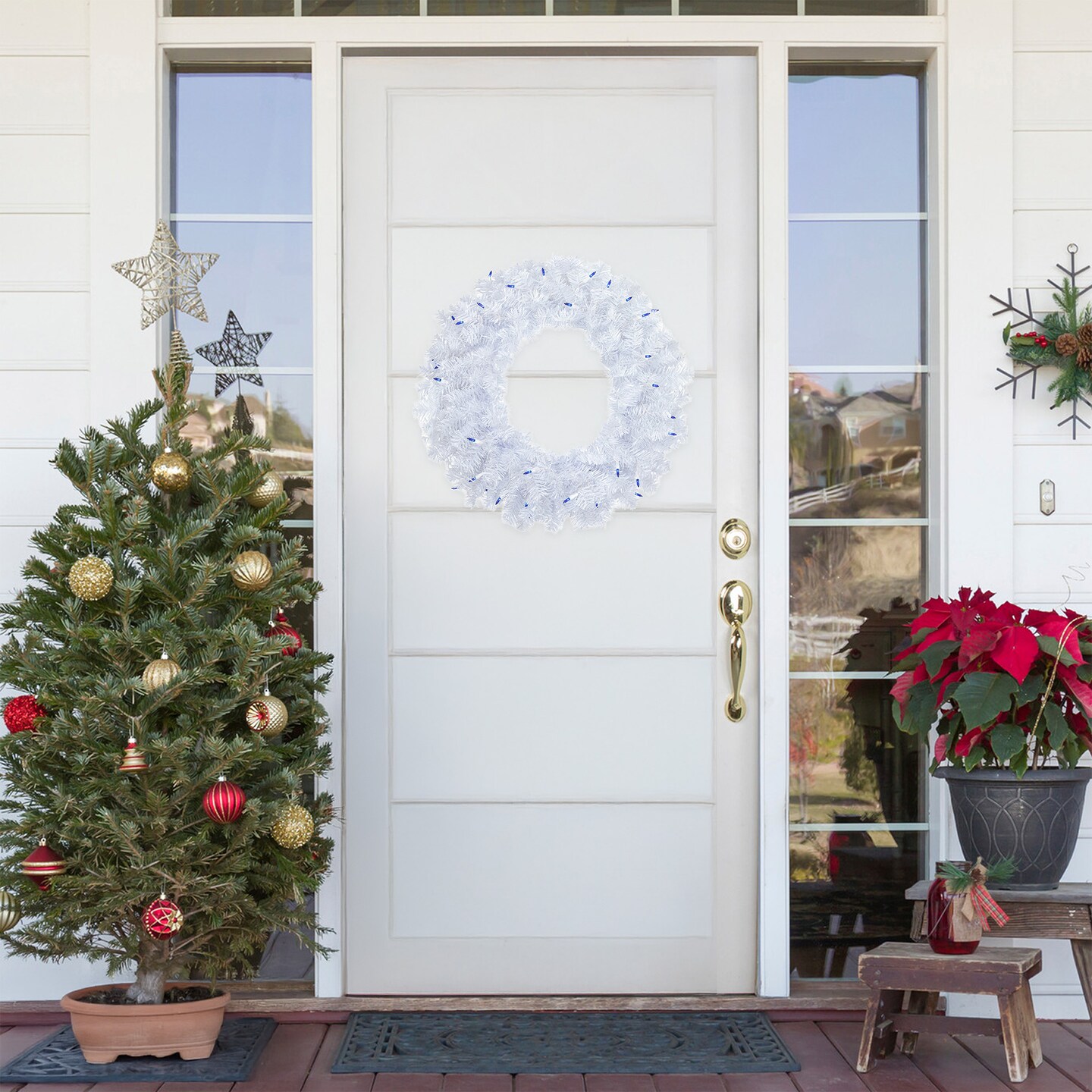 Northlight Pre-Lit Woodbury White Pine Artificial Christmas Wreath - 24" - Blue Lights