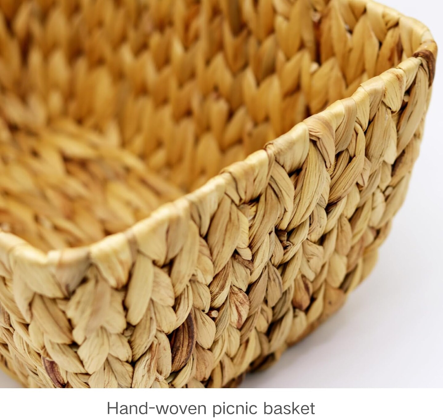 Basket with Handle-Wicker Picnic Basket,Natural Hand-Woven Basket with Lining Removable and Washable,Suitable