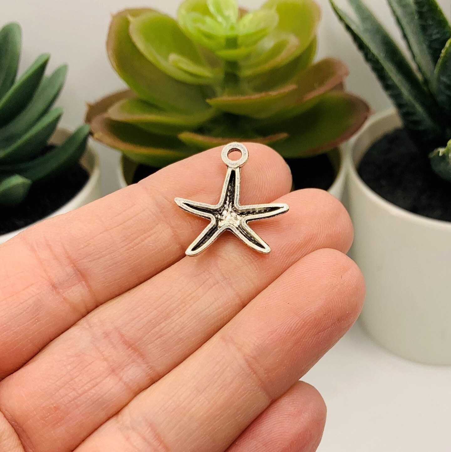 4, 20 or 50 Pieces: Silver Sea Star Starfish Charms