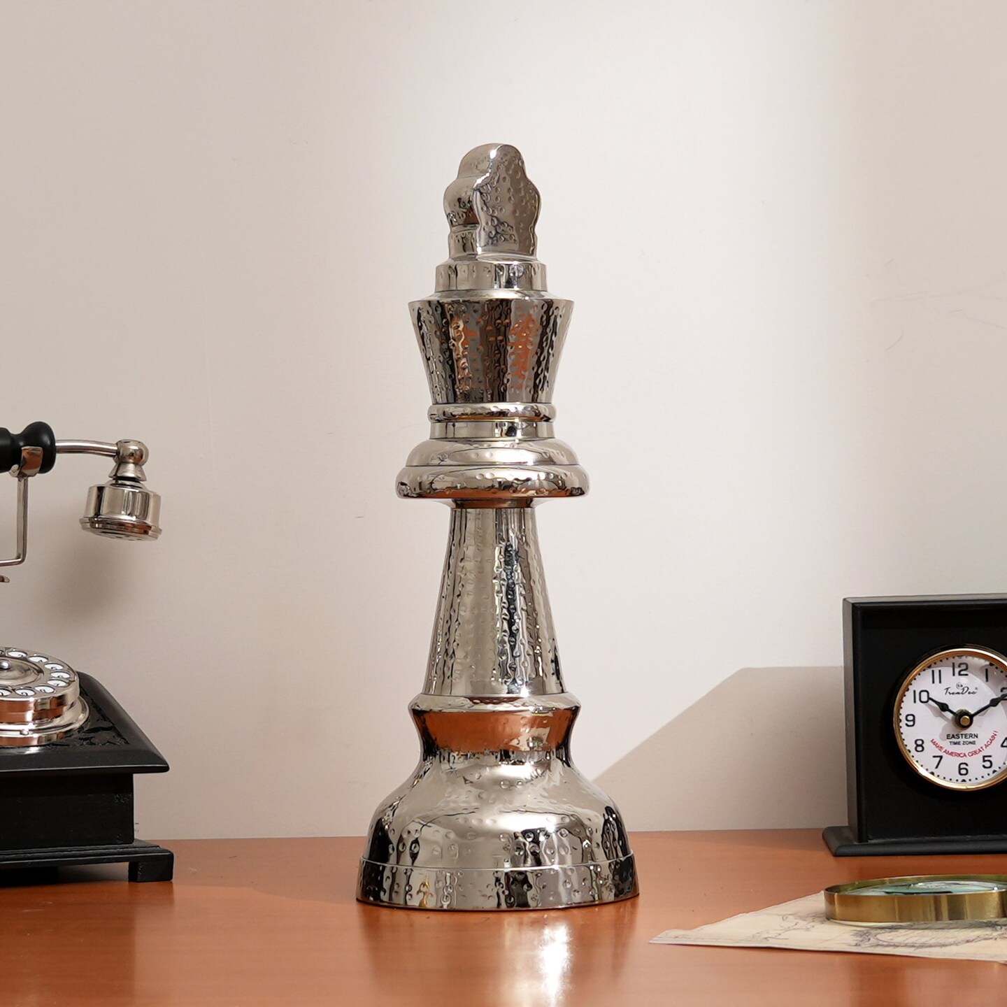 Decorative Hammered Nickel Finish Chess King Sculpture – Elegant Table Accent (5.5x5.5x14")