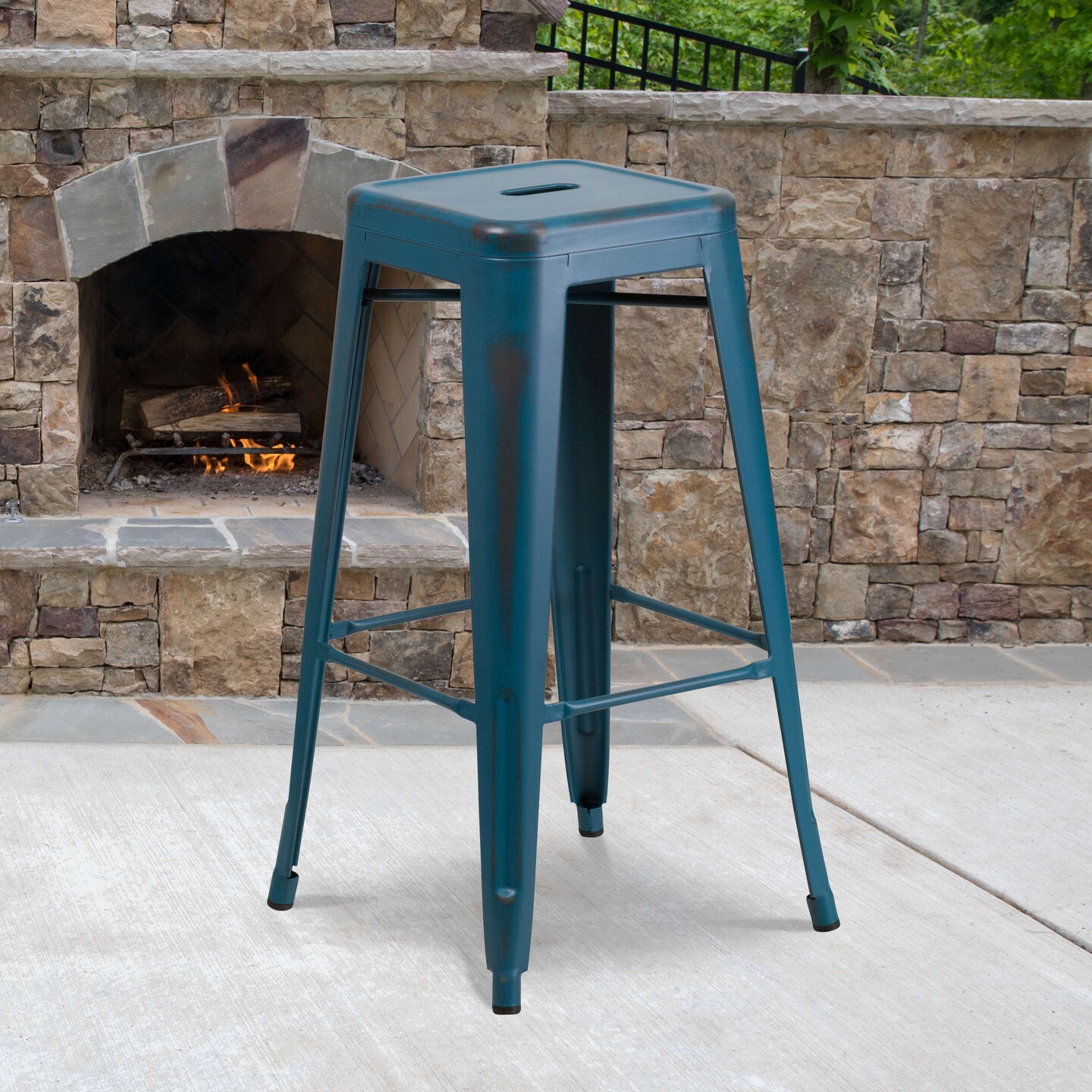 Emma and Oliver Commercial Grade 4 Pack 30&#x22; High Backless Distressed Metal Indoor-Outdoor Barstool