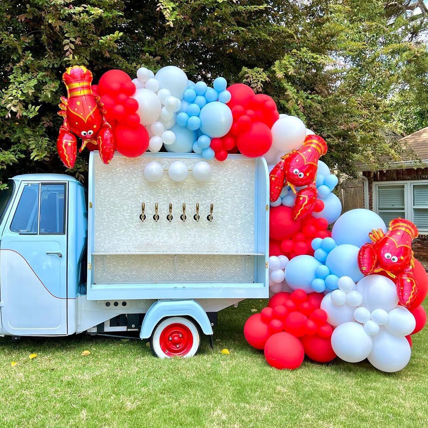 Crawfish Balloon Garland Arch Kit 143Pcs Red Blue White Balloons with Crawfish Lobster Foil Balloons(Red Blue)