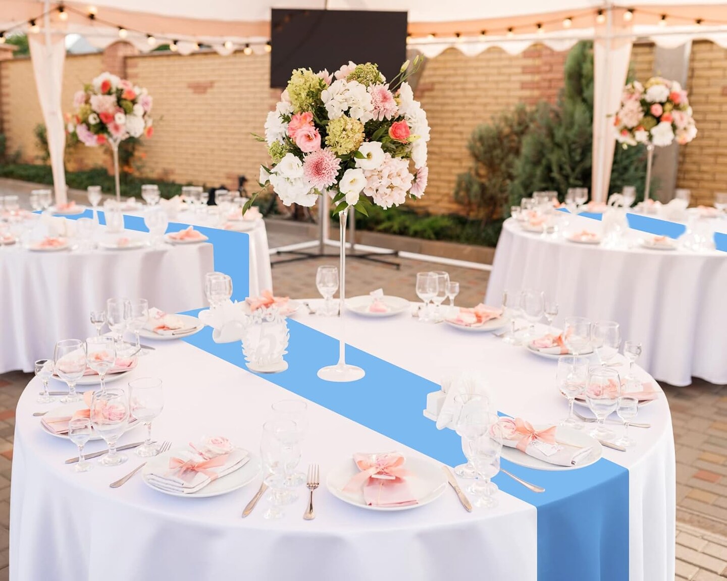 Round Plastic Disposable Tablecloth 84 Inch Stain and Wrinkle Resistant