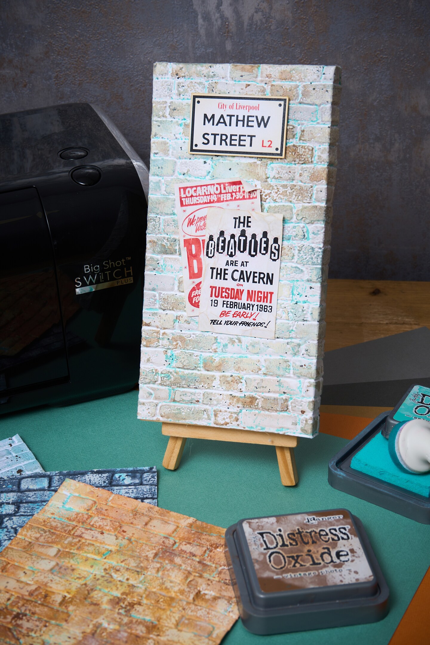 Sizzix 3D Texture Fades A5 Embossing Folder By Tim Holtz-Brickwork