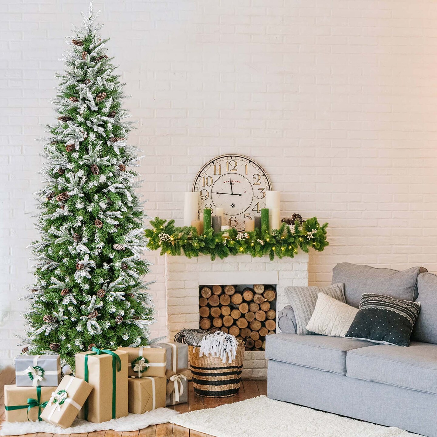 Costway 6/7.5/9 FT Flocked Christmas Tree with 671/913/1310 PE PVC Branch Tips 280/350/470 Warm White LED Lights
