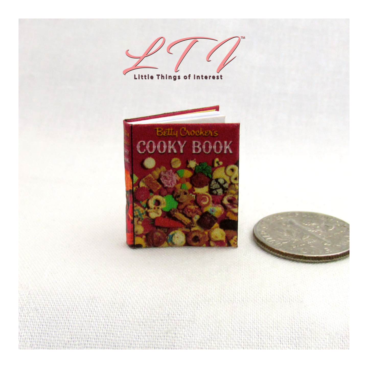LOVE STORY 1:12 Scale Miniature Dollhouse Readable Book Romance Novel