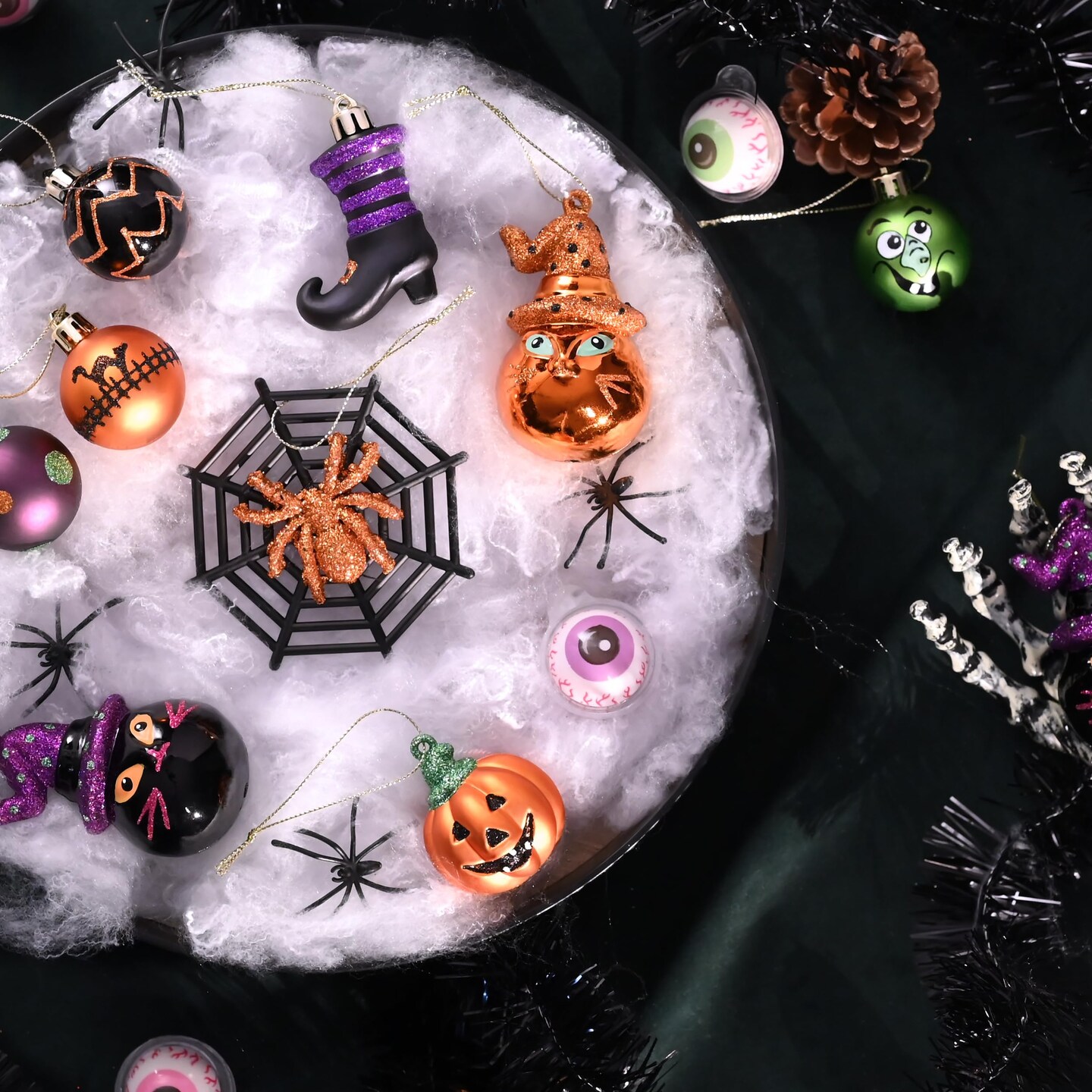 24 Pieces  Halloween Ornaments Tree Decorations, Shatterproof Cats Jack-o&#x27;-Lantern Pumpkin Vintage Decorative Hanging Ball Ornaments Set for Small Tree, Cute Holiday Party Indoor Home Decor