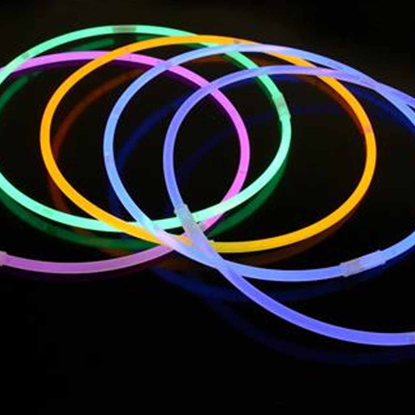 Glow Necklaces 25 Pc Include 25 Units