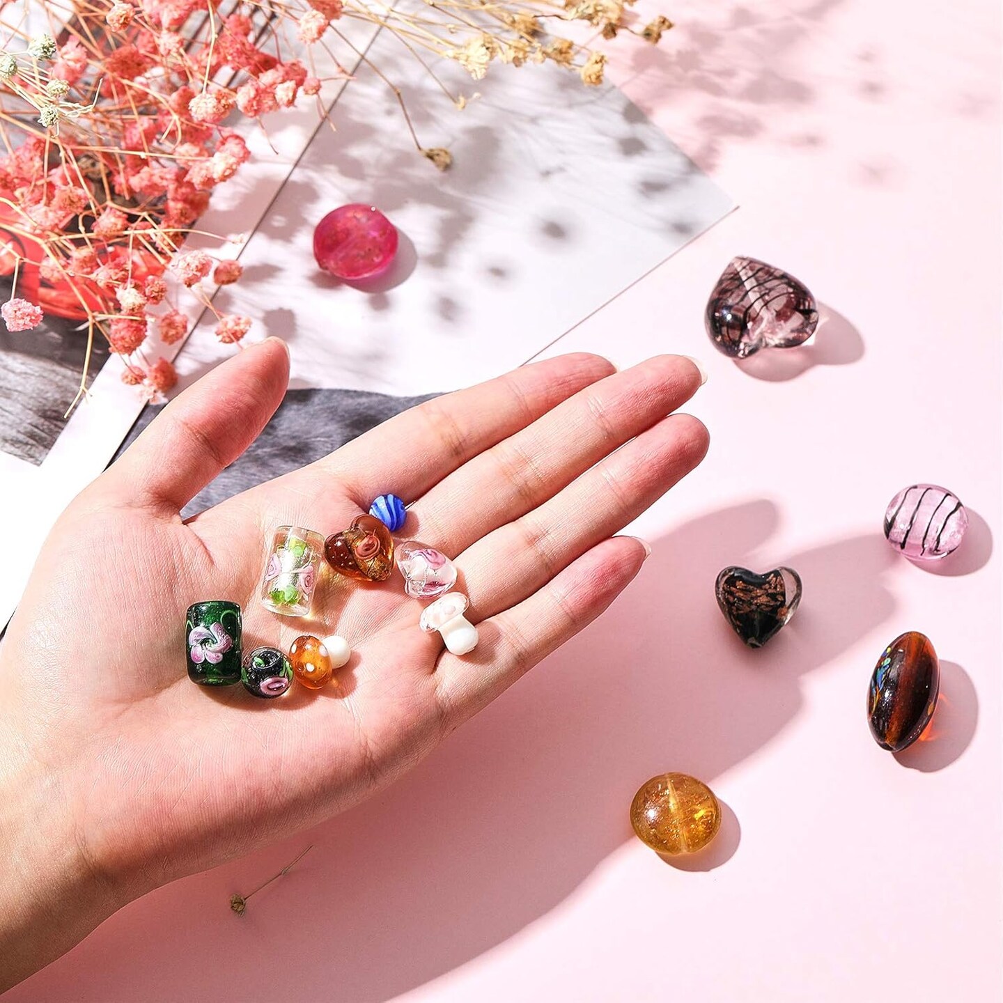 100 Pieces Assorted Glass Beads for Jewelry Making Adults