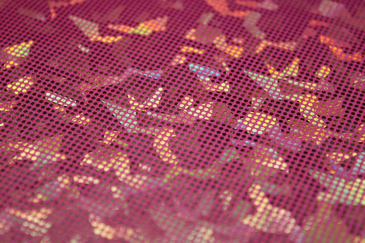 1 Yard 4-Way Stretch, 80% Nylon 20% Spandex Shattered Glass Spandex Fabric 58"/60" Inches Wide