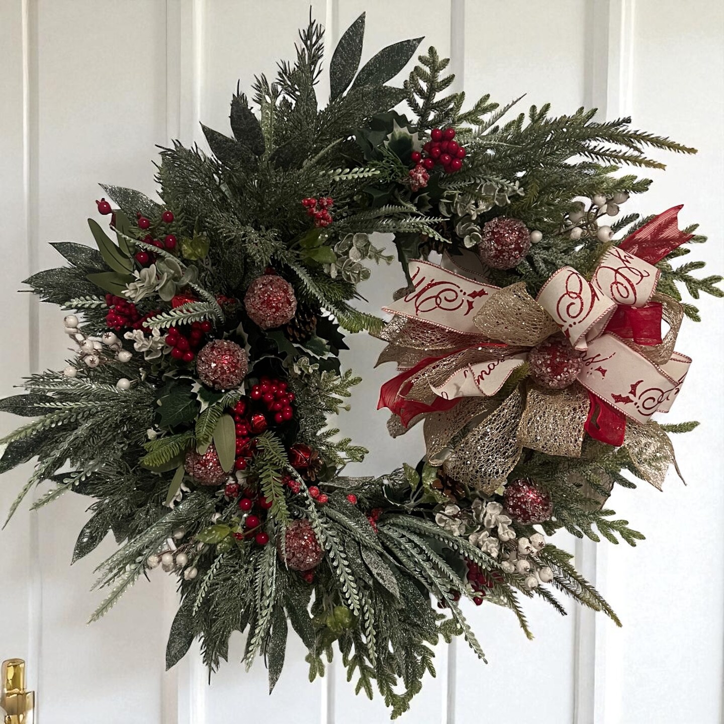 Traditional Greenery Christmas Wreath For Front Door Decoration