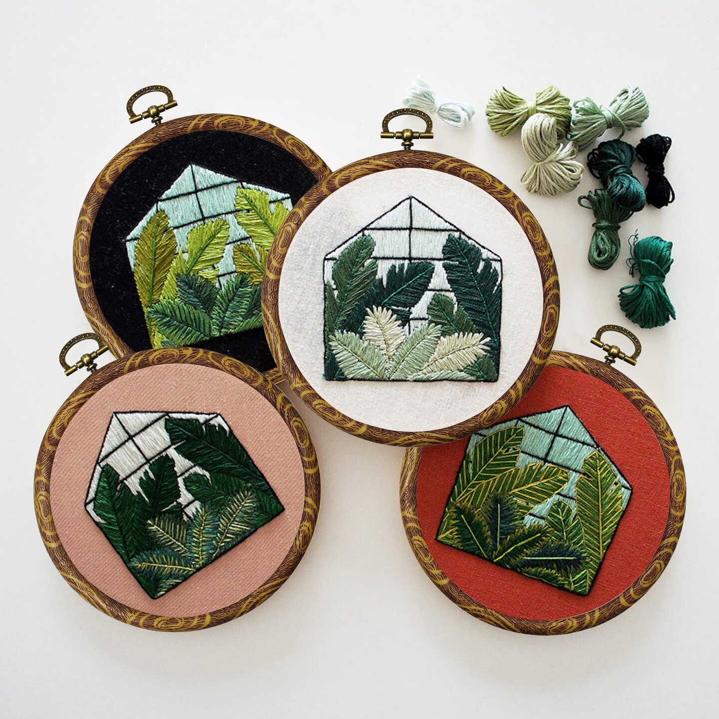 5Inch Round Embroidery Hoops - 5PCS 12CM Decorative Cross Stitch Display Frames, Embroidery Hoops Circle Imitation Wood Craft Sewing Tools