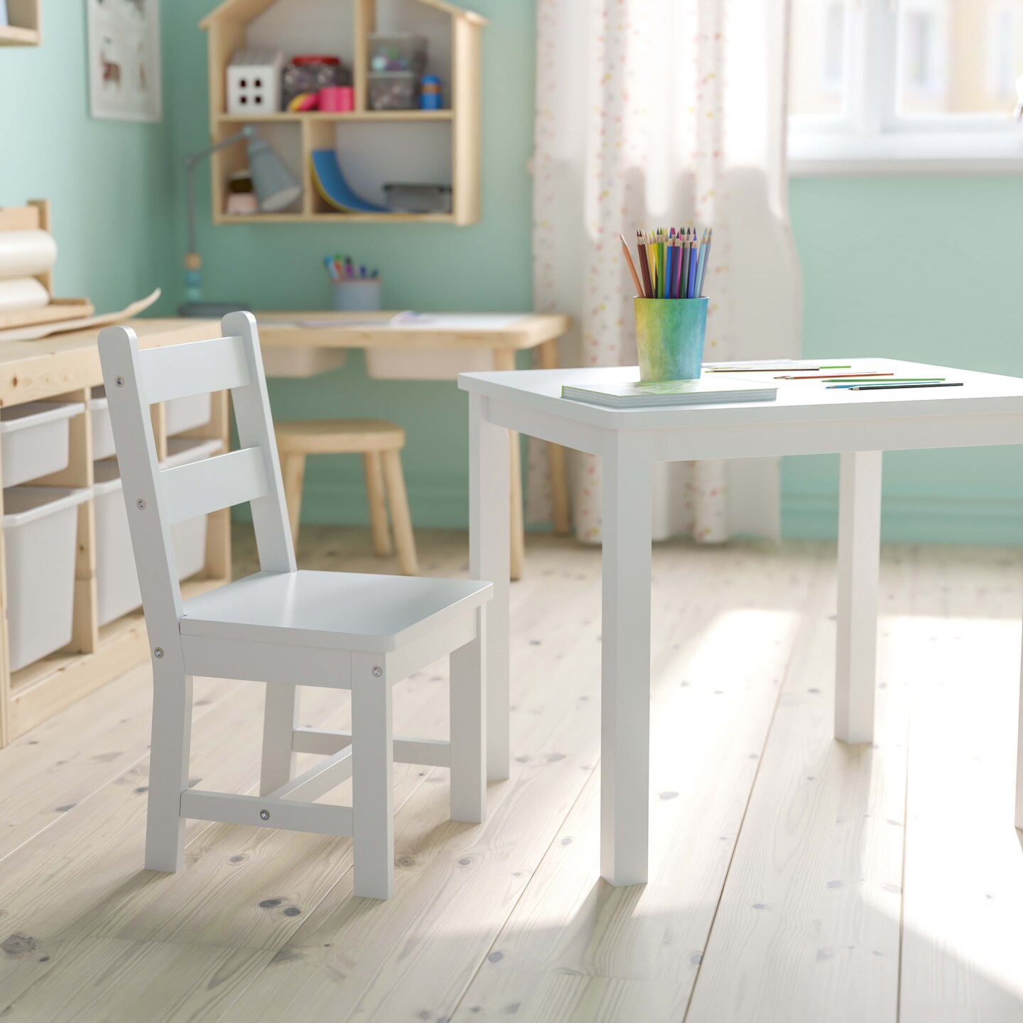 Emma and Oliver Kids 3 Piece Solid Hardwood Table and Chair Set for Playroom, Kitchen