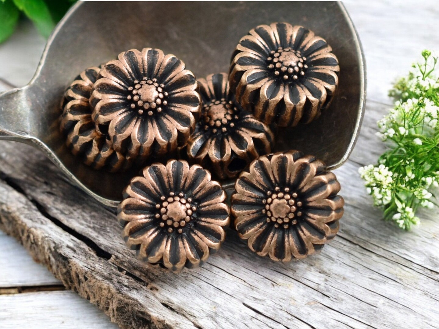 *20* 11x5mm Antique Copper Flat Flower Beads