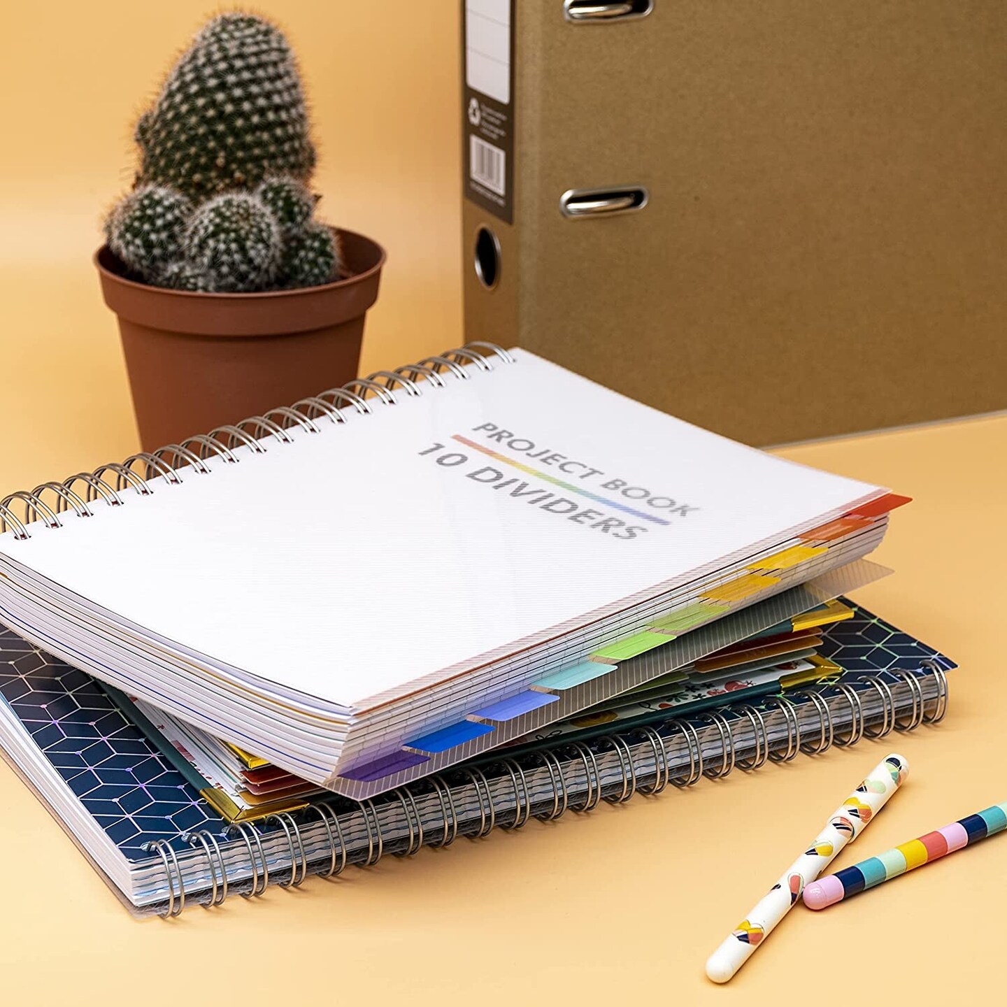 B5 Subject Notebook with 10 Repositionable Dividers for Organization &#x2013; 400 Perforated Pages of 80GSM Paper &#x2013; 200 Sheet Notebook for School, Office, and Home &#x2013; White, 7.48 X 9.84In