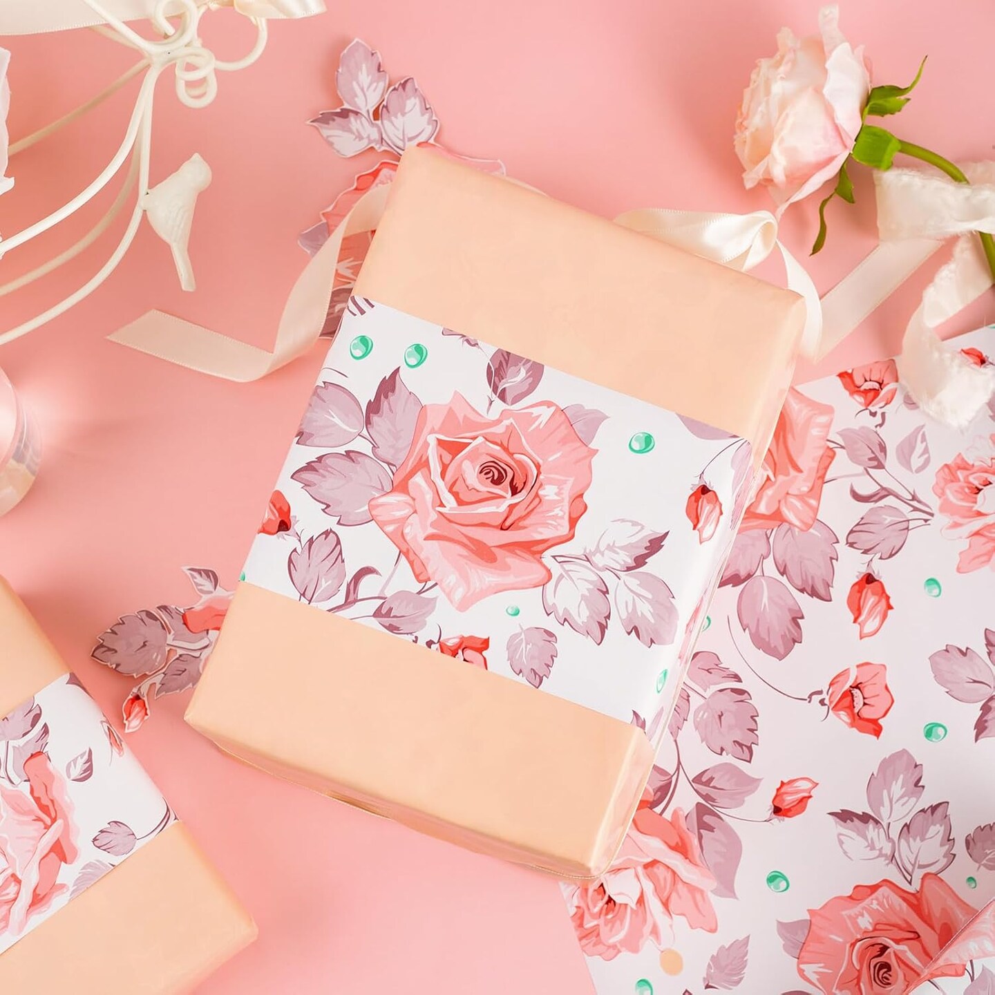 Flower Gift Wrapping Paper Roll - 17Inch x 33Feet - Luxury Elegant Floral with Gold Pattern Girl Gift Wrap Present Sheet for Wedding, Bridal Shower, Birthday, Engagement and Mother&#x27;s Day