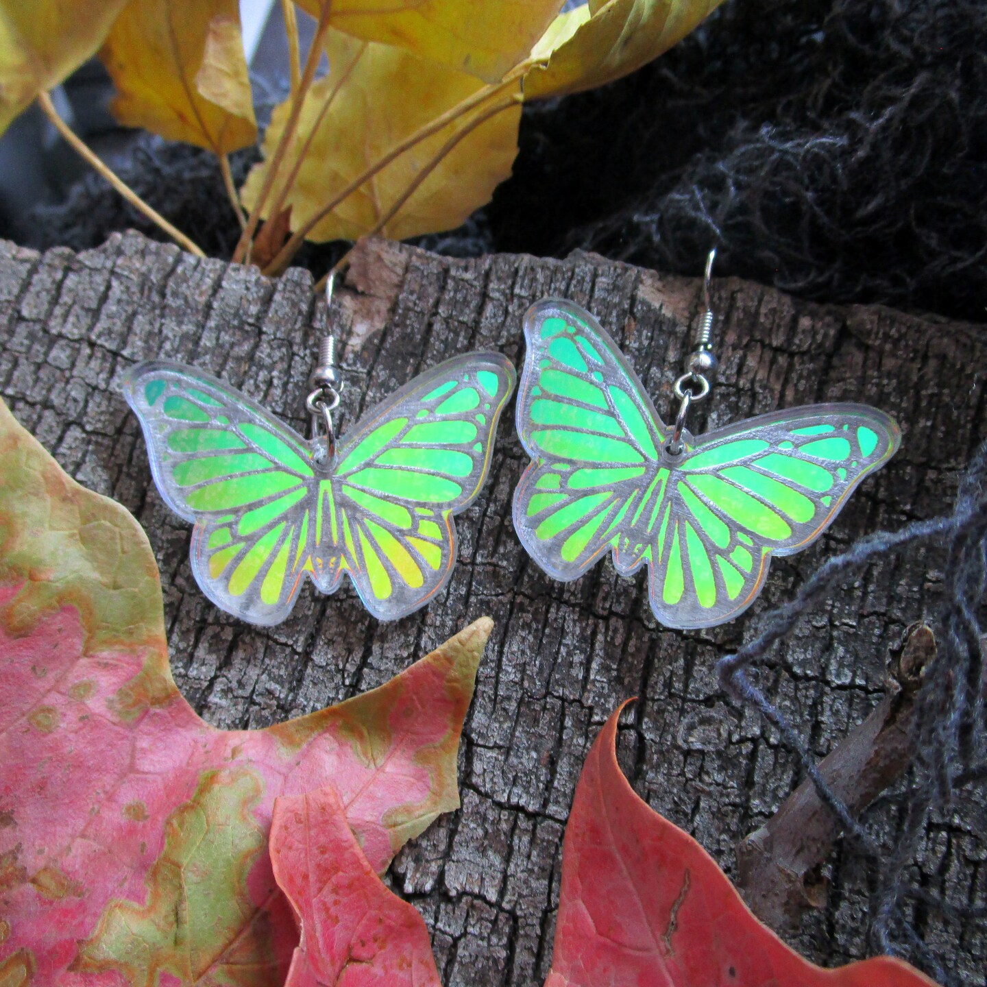 Sterling Silver Etched Butterfly good Wing Dangle Earrings