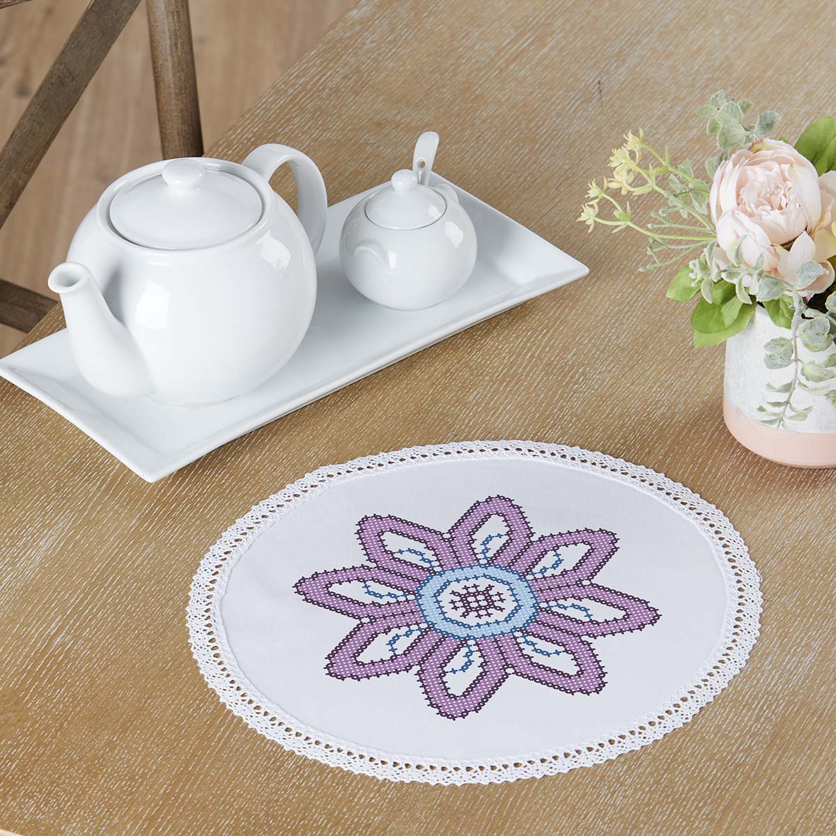 Herrschners  Daydreams Doily Stamped Cross-Stitch