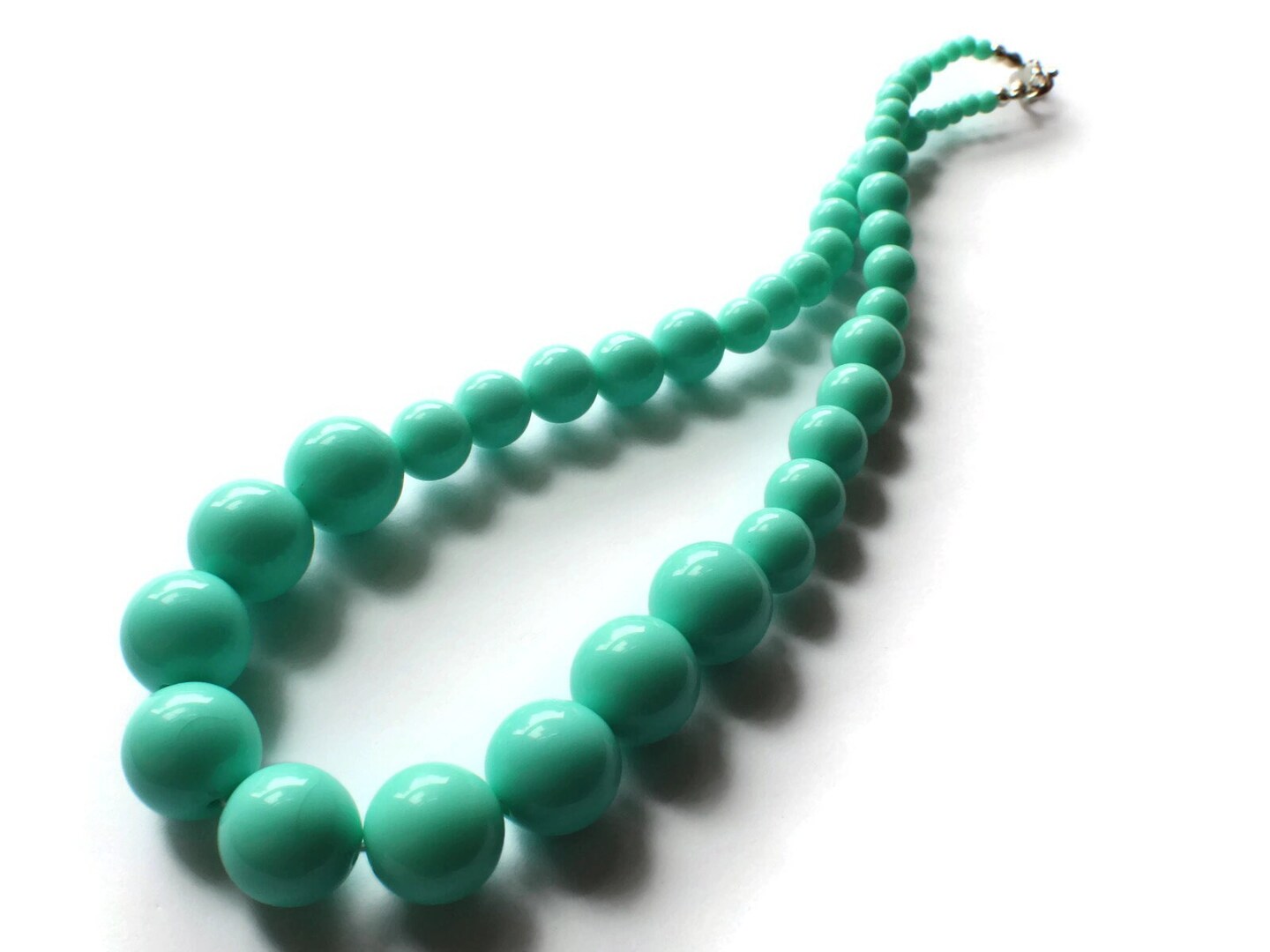 16 Inch Vintage Turquoise Blue Graduated Bead Necklace