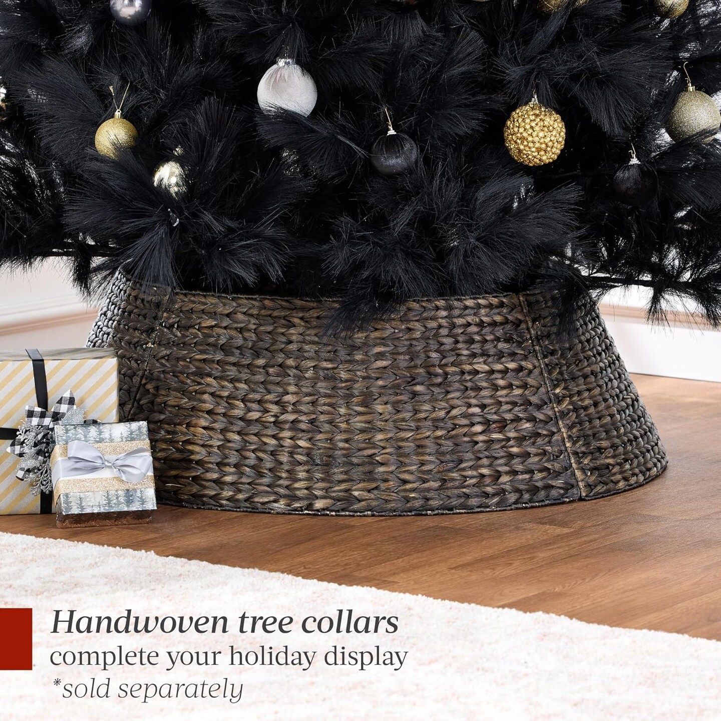 Artificial Pampas Christmas Tree, Deluxe Unlit Holiday D&#xE9;cor with Metal Base, Easy Assembly for Holiday or Home decor