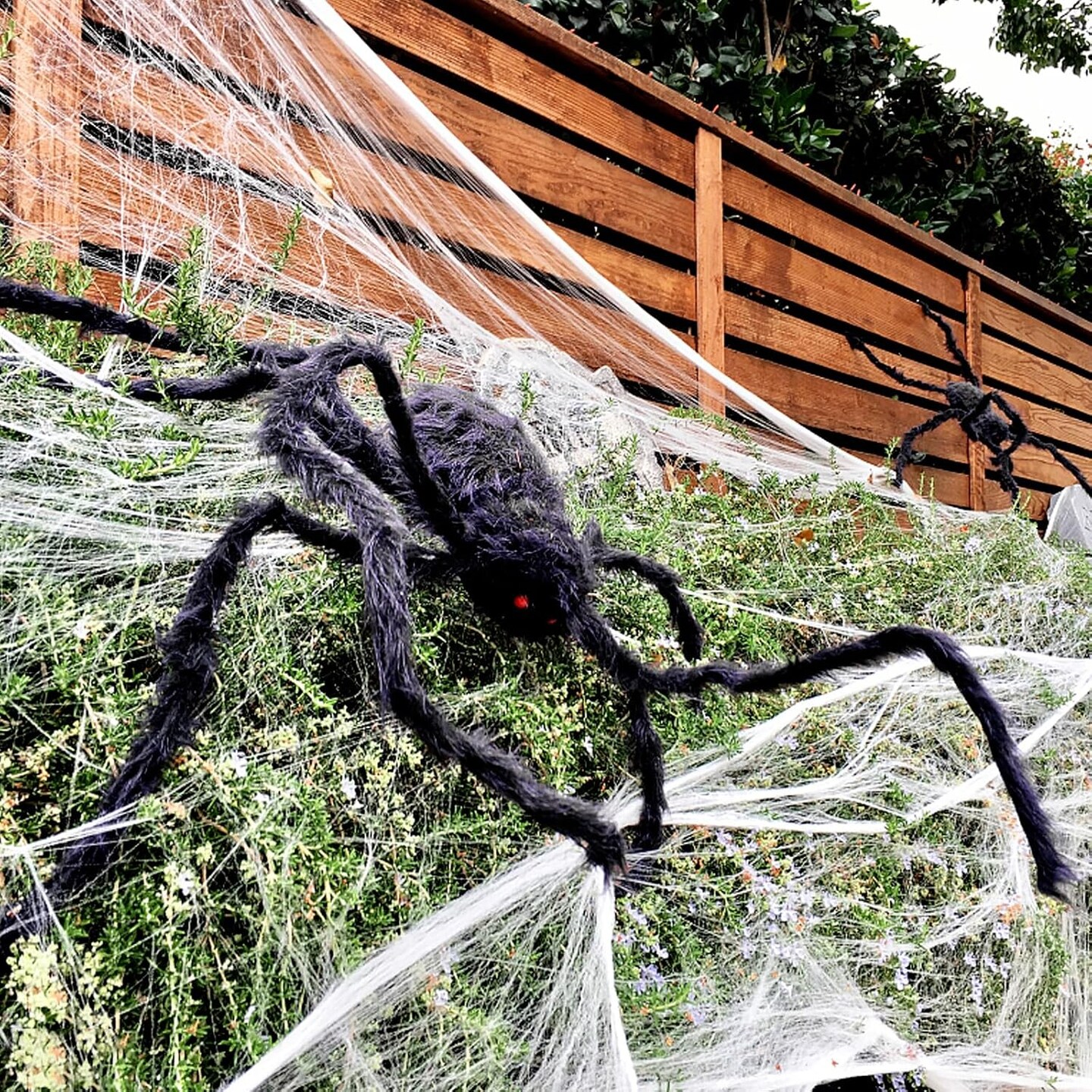 4 Pack Giant Halloween Spiders Decorations