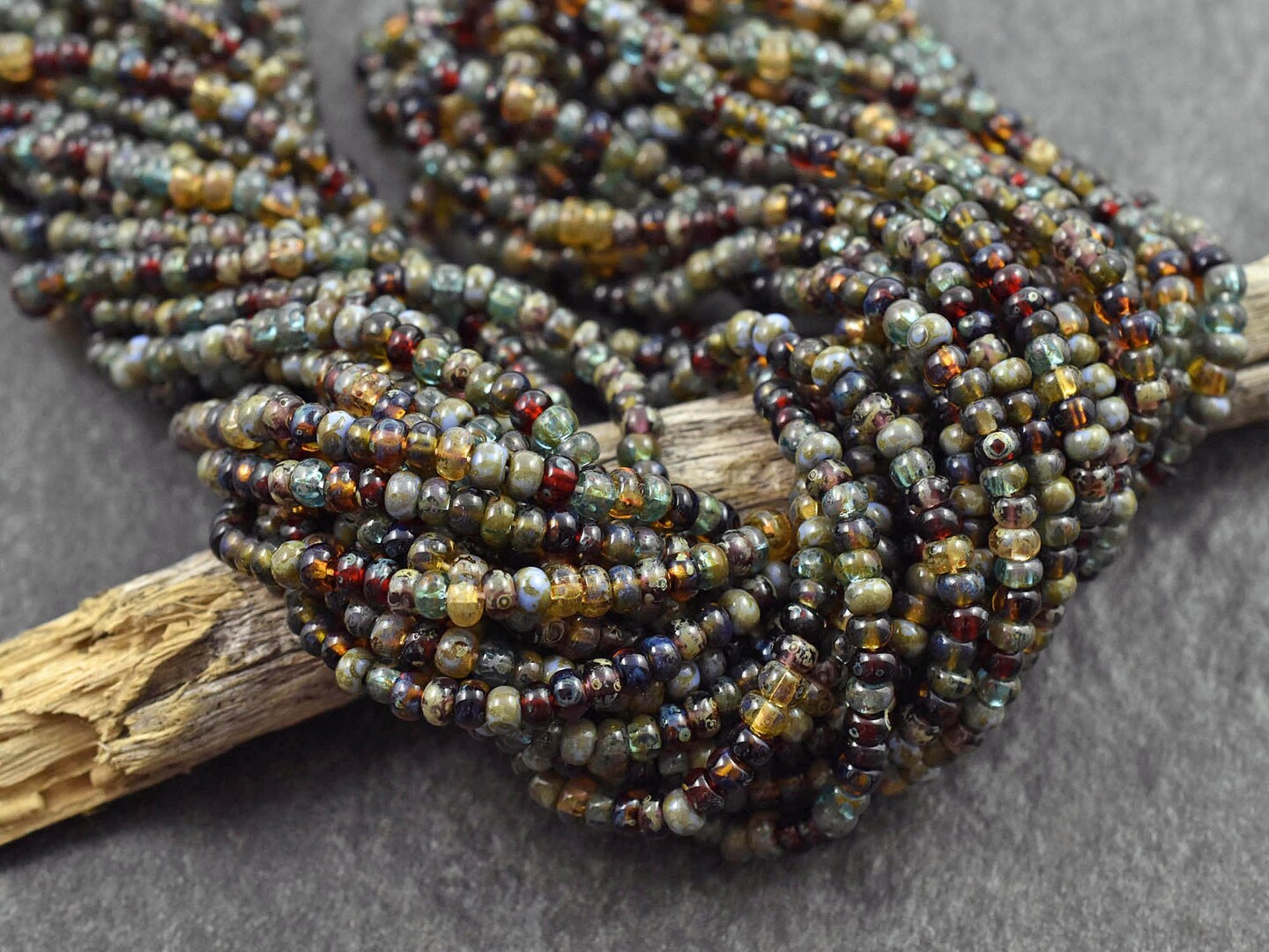 6/0 Aged Hornet Picasso Mix Seed Beads (22&#x22; Strand)