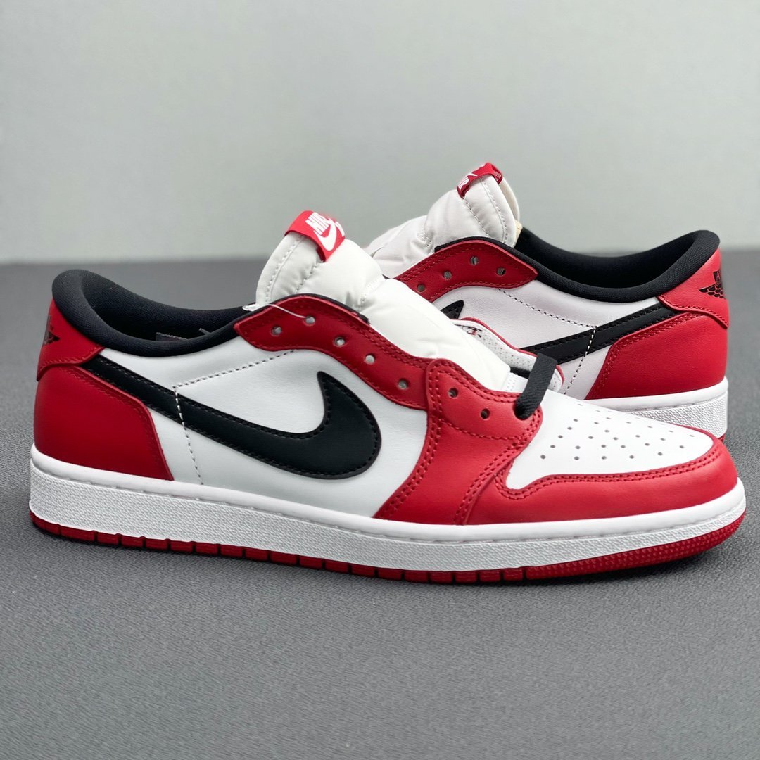 Air JORDAN 1 RETRO LOW OG CHICAGO | MakerPlace by Michaels