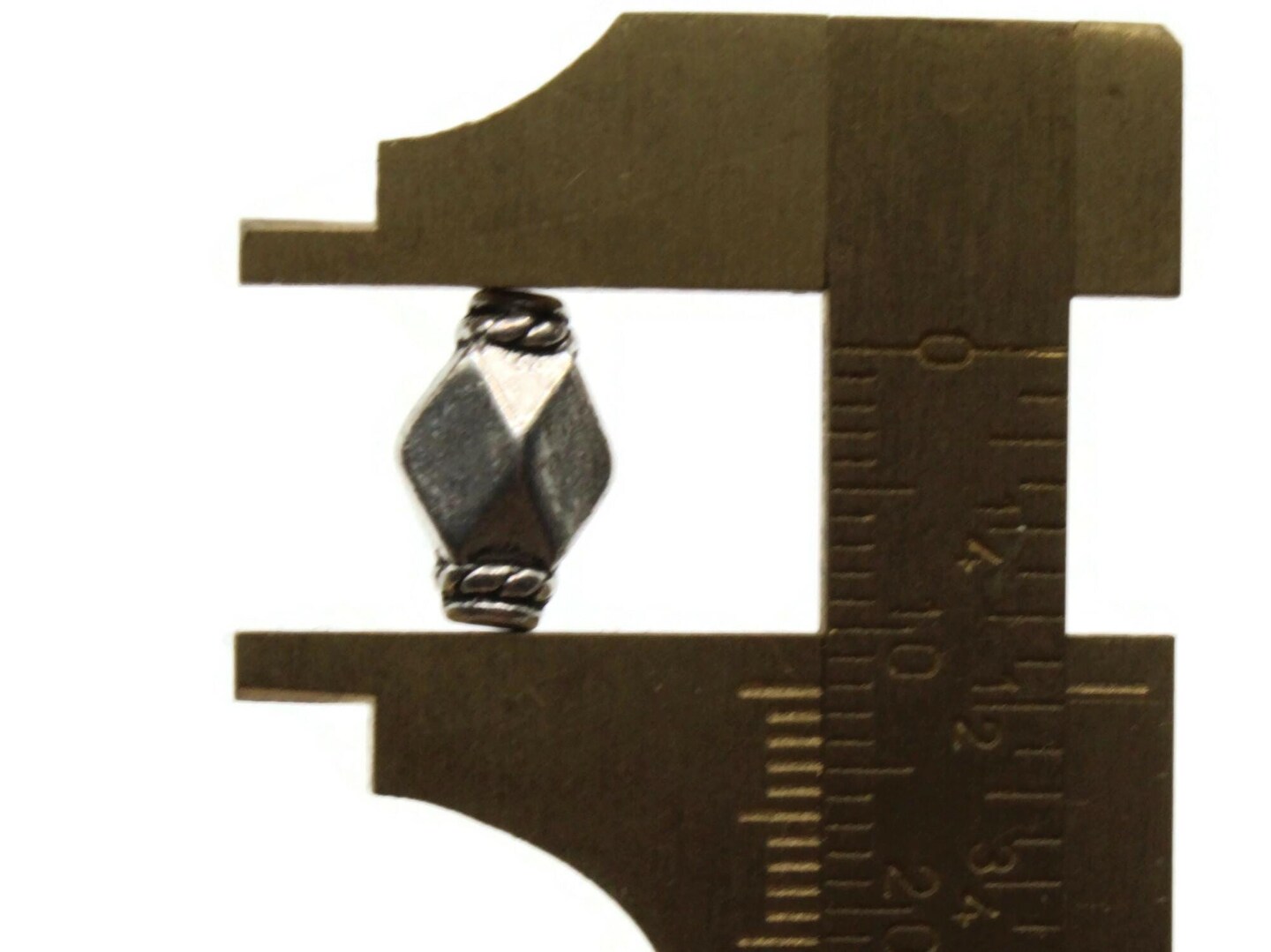 10 12mm Antique Silver Faceted Diamond Beads with Rim Beads