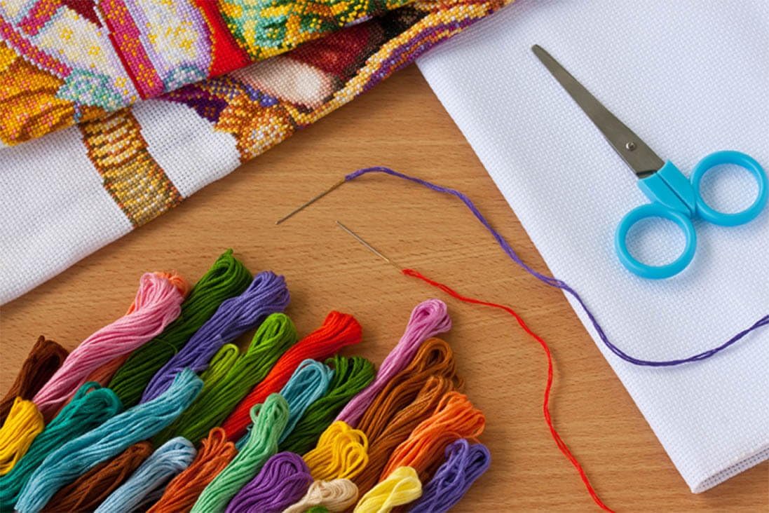 124 Skeins Embroidery Floss