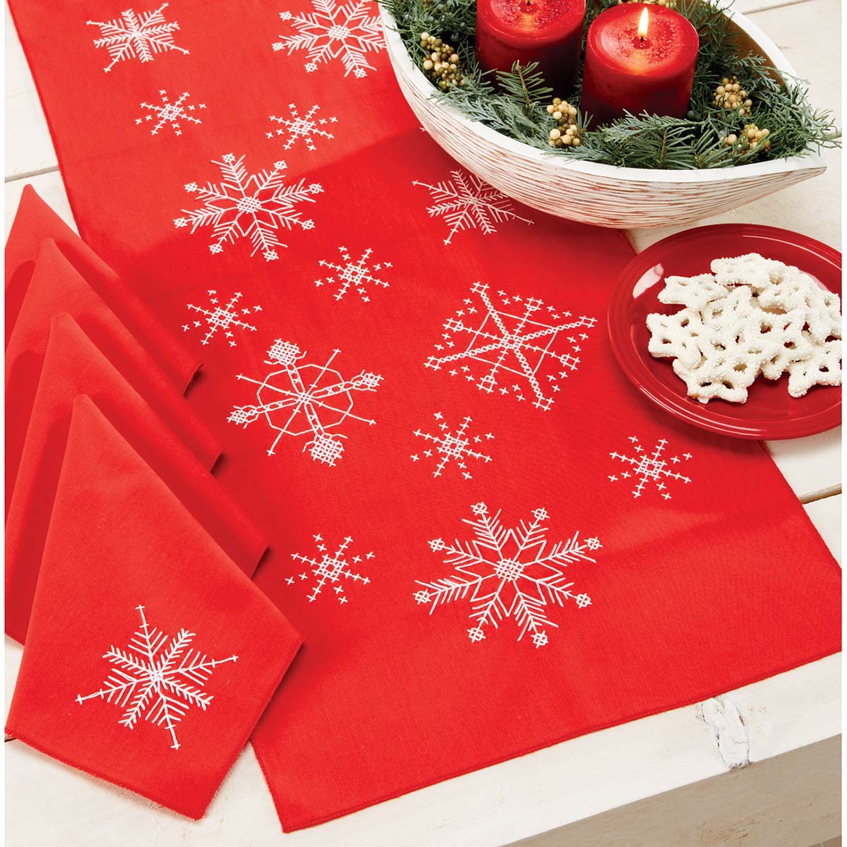 Herrschners Snowflakes on Red Table Runner & Napkins Stamped Cross ...