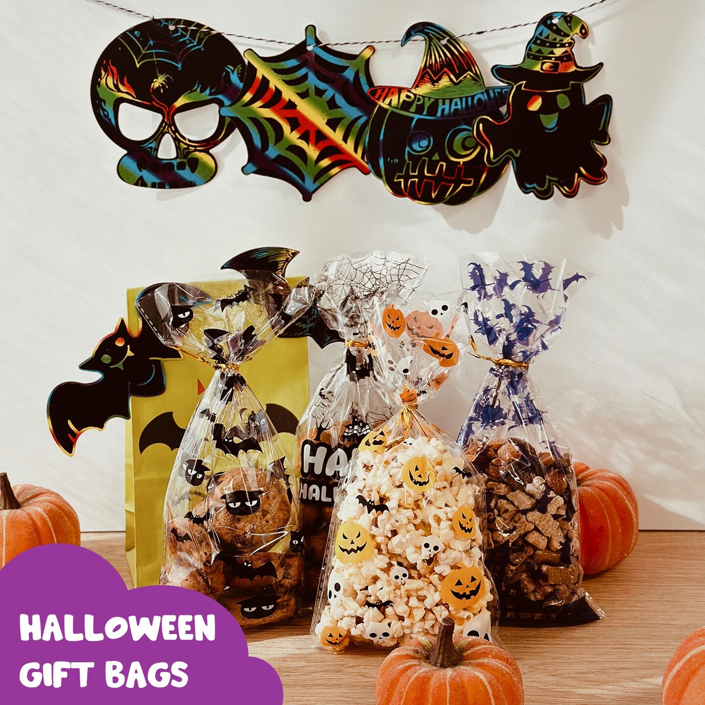 Wrapables Halloween Cellophane Treat Bags With Twist Ties for Candy, Treats, Trick or Treat and Party Favors, Halloween Treat Bags, Halloween Gift Bags, Halloween Goody Bags (100pcs), Dark Creatures