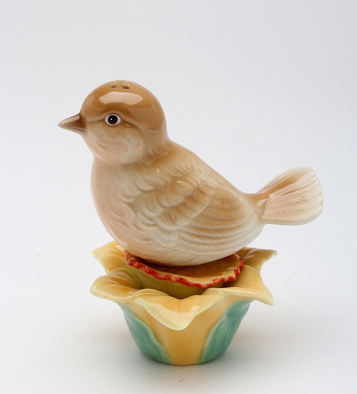 Ceramic Robin Bird Magnetic Salt & Pepper Shakers, Home Décor, Gift for Her, Gift for Mom, Kitchen Décor, Birdwatcher Gift