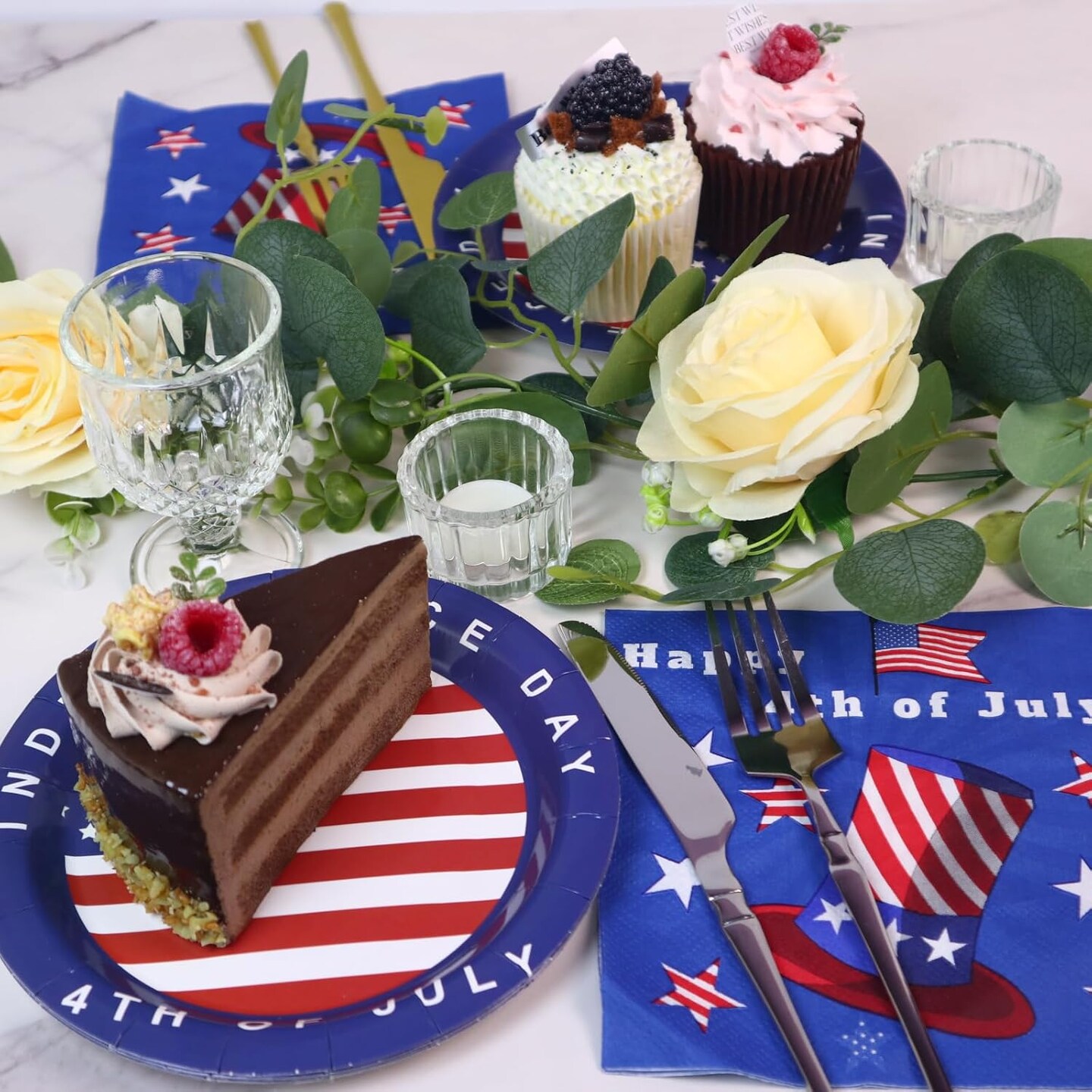 50PCS American Flag Patriotic Party Supplies, 7inch Independence Day Paper Plates Napkins Memorial Day Dinner Dessert Disposable Plates for 4th of July Independence Day Decorations, Serve 25