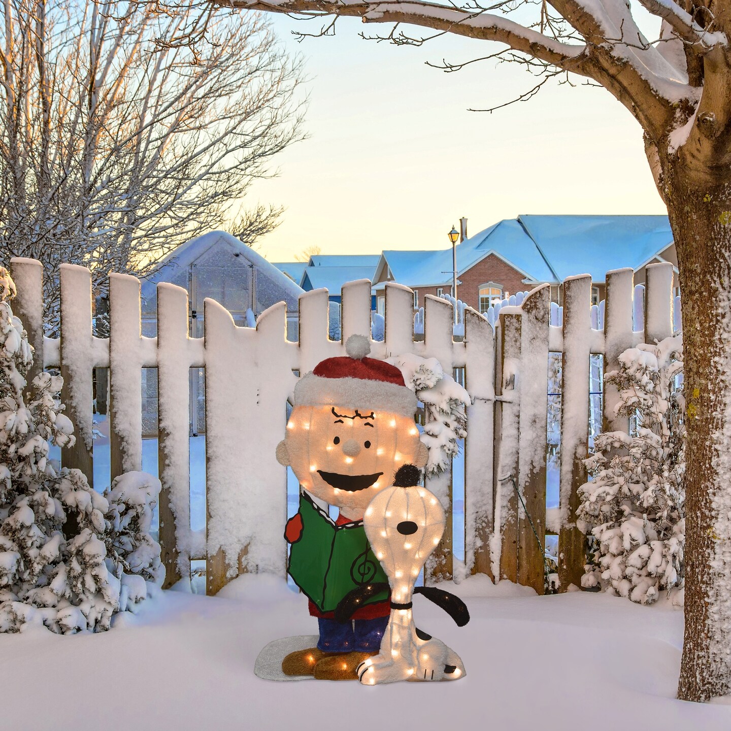 Northlight LED Lighted Peanuts Charlie Brown and Snoopy Caroling Outdoor Christmas Decoration - 32"