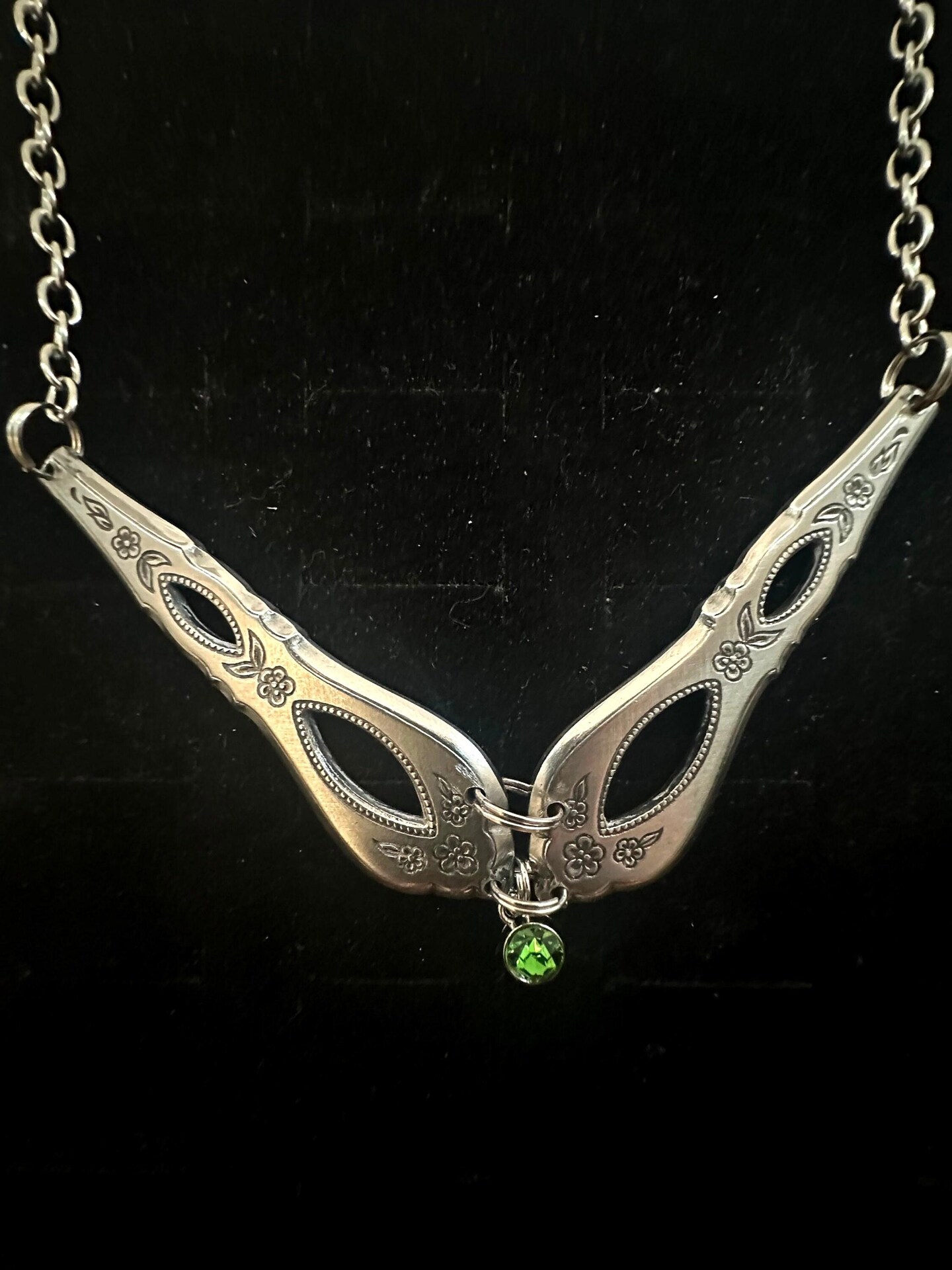 Silver spoon necklace vintage . Green rhinestones, magnetic clasp