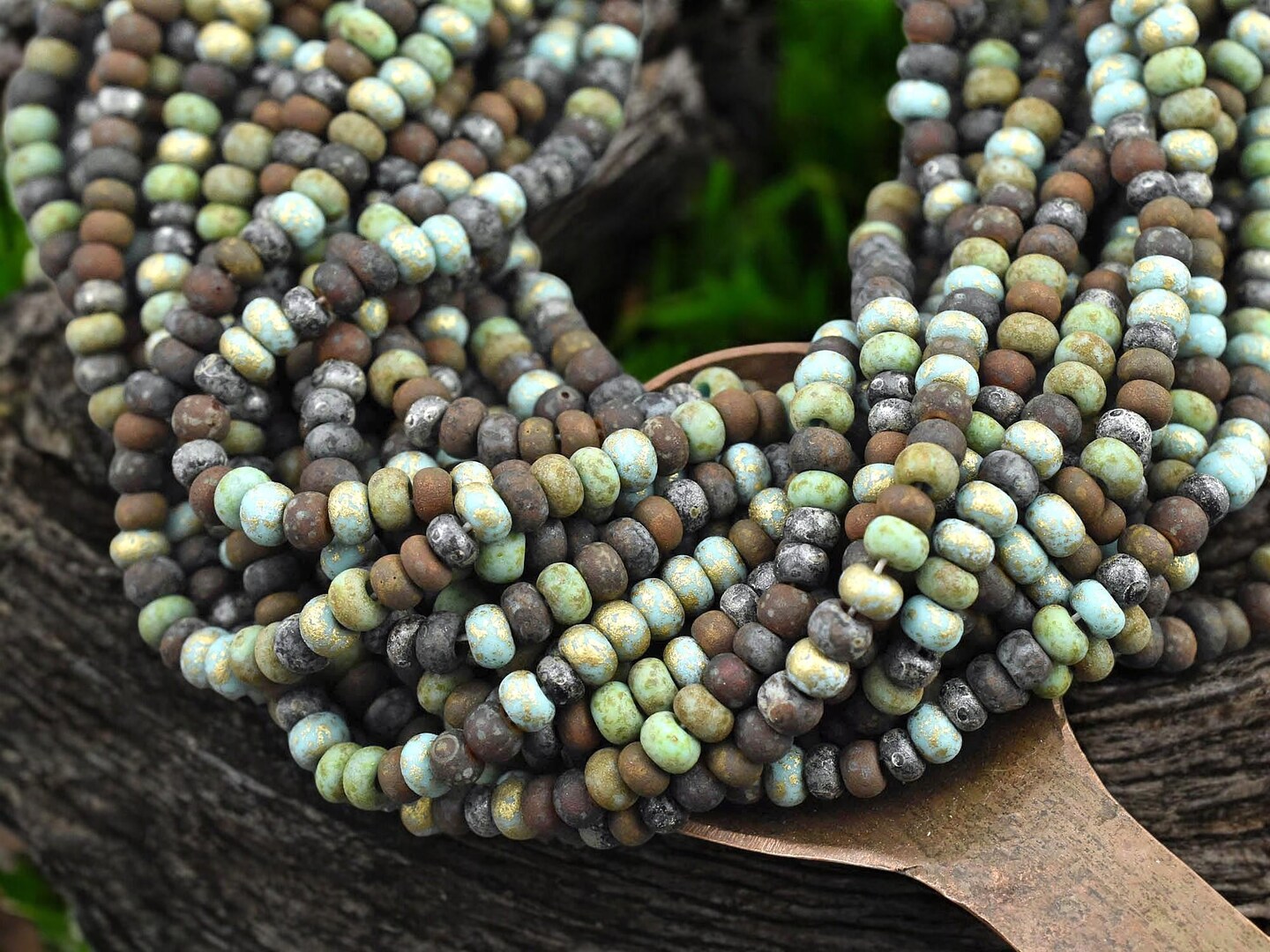 5/0 Aged Matte Jade Jeweled Metallic Mix Seed Beads (20&#x22; Strand)