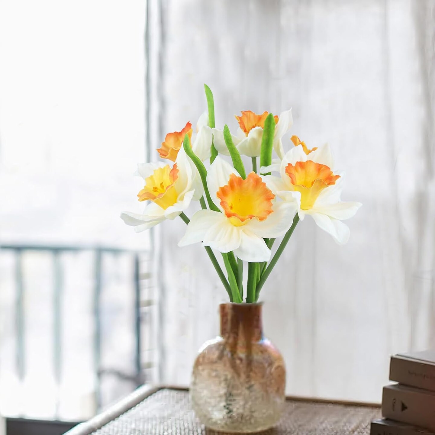 6-Piece Artificial Daffodil Set – Silk Yellow Narcissus Flowers for Spring, Home, Wedding, and Indoor/Outdoor Decor