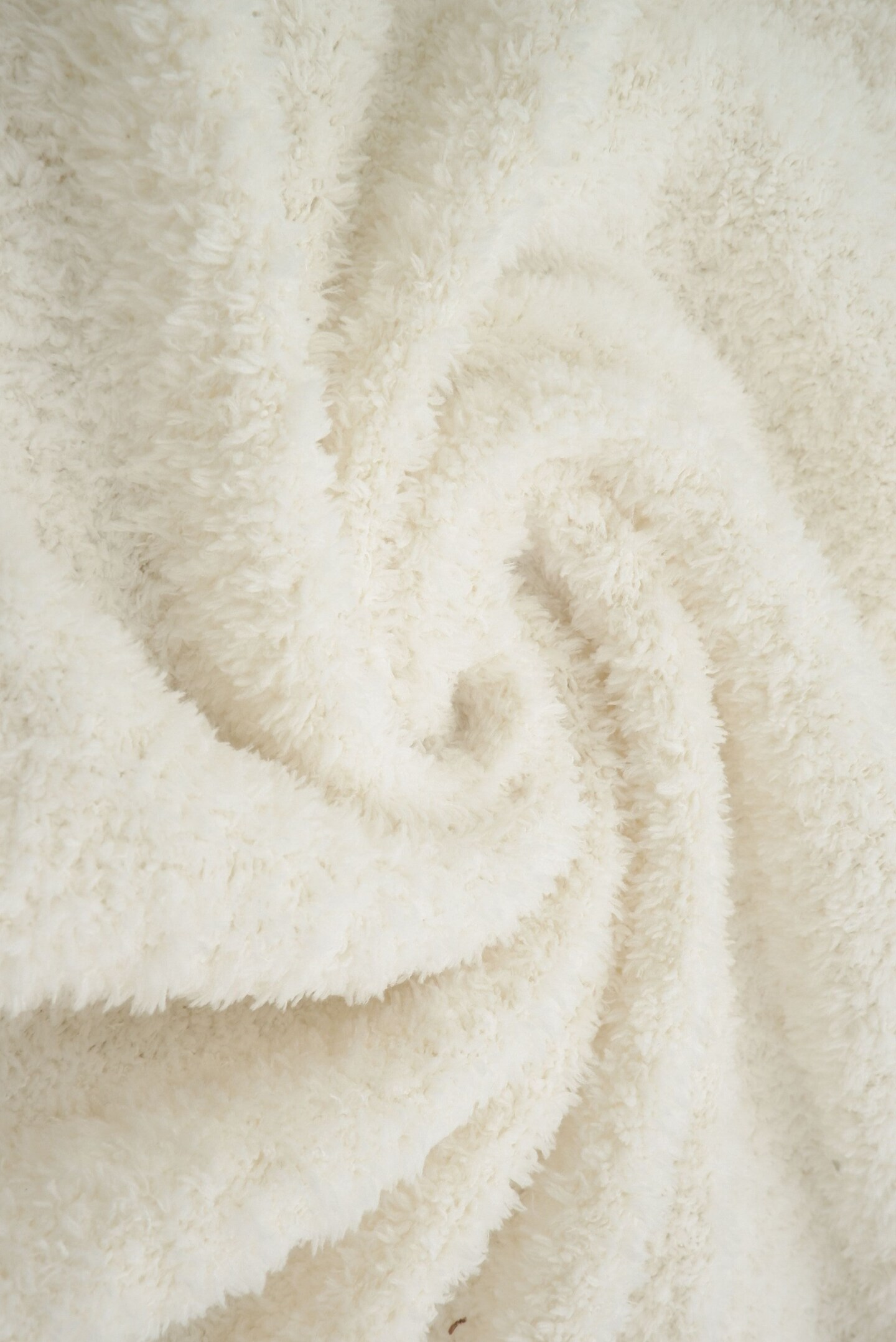 1 Yard Cozy Sweater Knit Fabric 270 GSM, 58/60″ Wide Polyester Spandex Blend