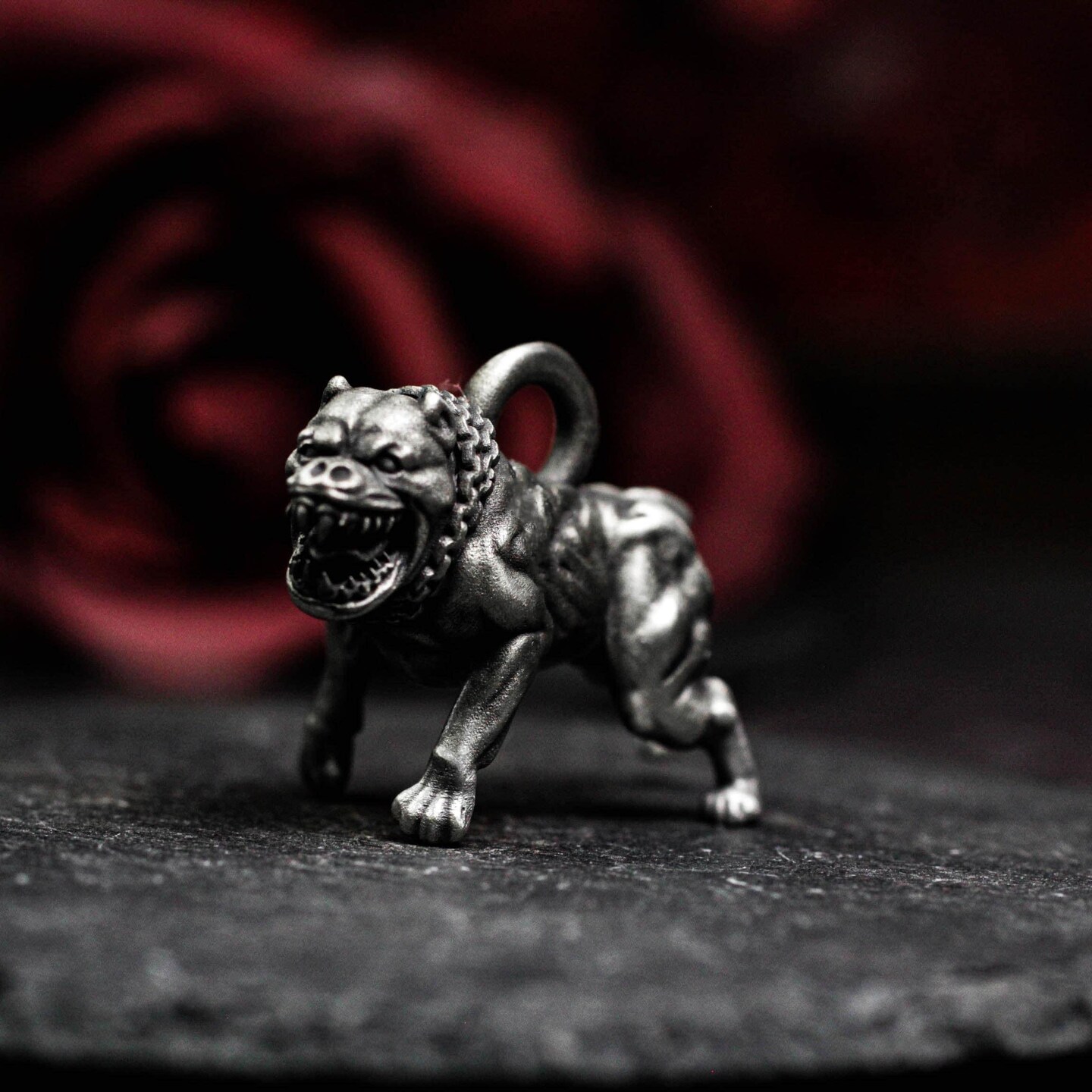 シルバー925刻印 ヴィンテージチェーン ピットブル彫刻 ネックレス 重厚感 犬 Hellhound Pendant - Gothic Beast Protector Necklace - 925 Silver